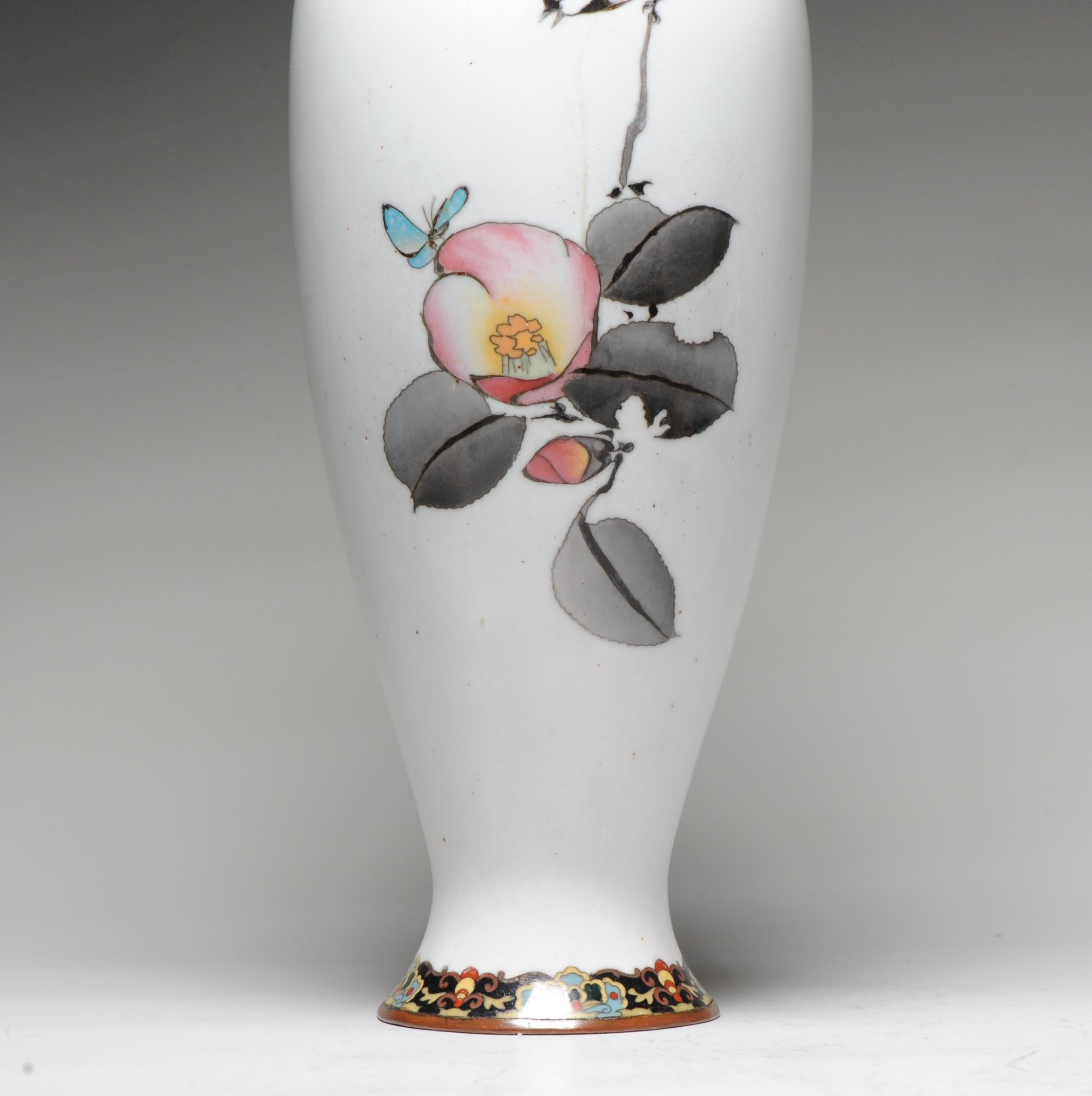 XIXe siècle Magnifique vase cloisonné japonais en bronze, oiseau et pêche, 19ème siècle en vente