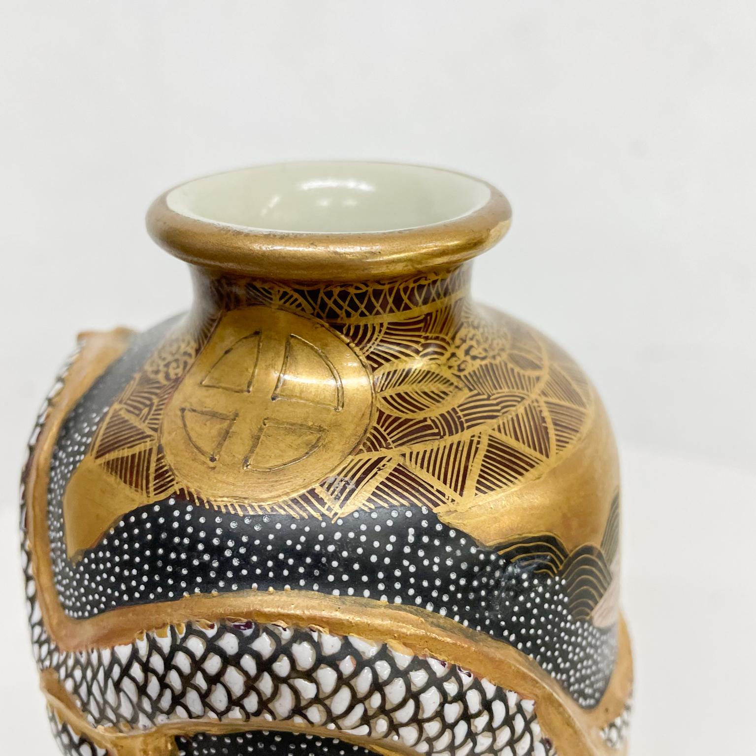 antique japanese vase with gold