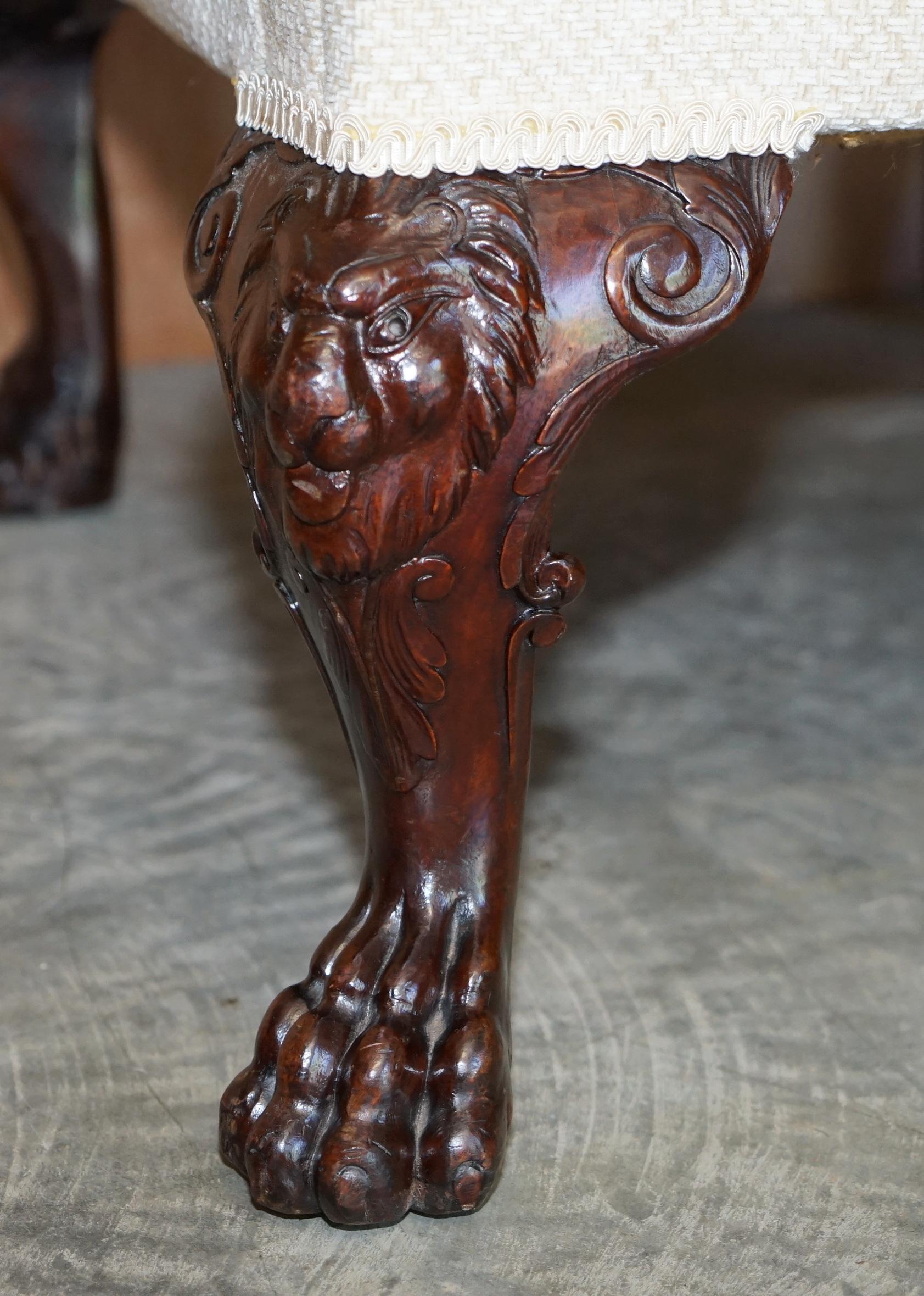 Lovely Antique Ornately Hand Carved Lion's Hairy Paw Leg Club Library Armchair For Sale 1