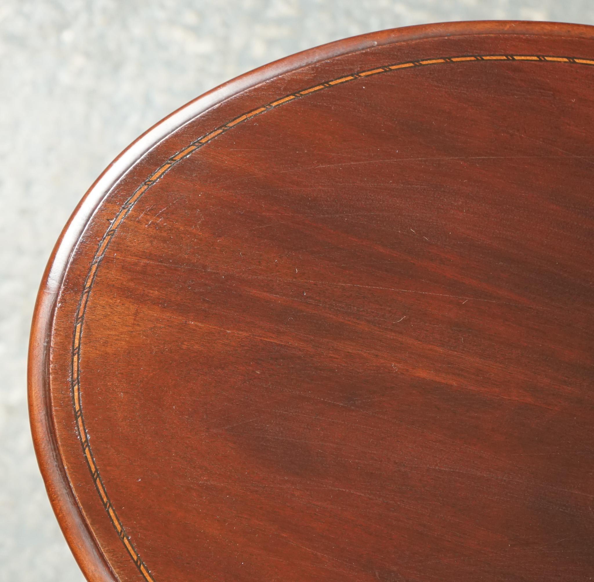 Ravissante table de jardinière ovale en bois de tilleul HARDWOOD J1 en vente 3