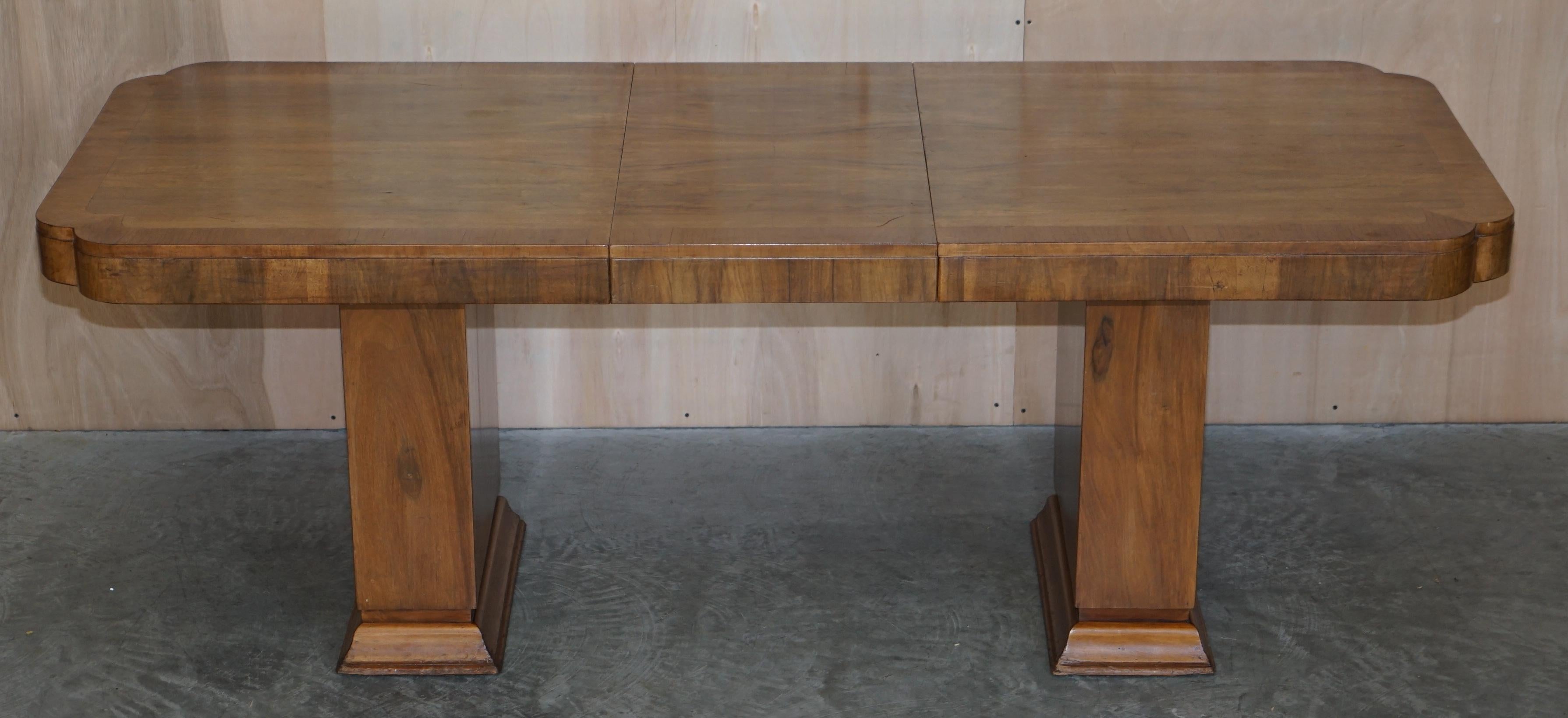 English Lovely Antique Quarter Cut Walnut Art Deco Extending Dining Table, Circa 1920 For Sale