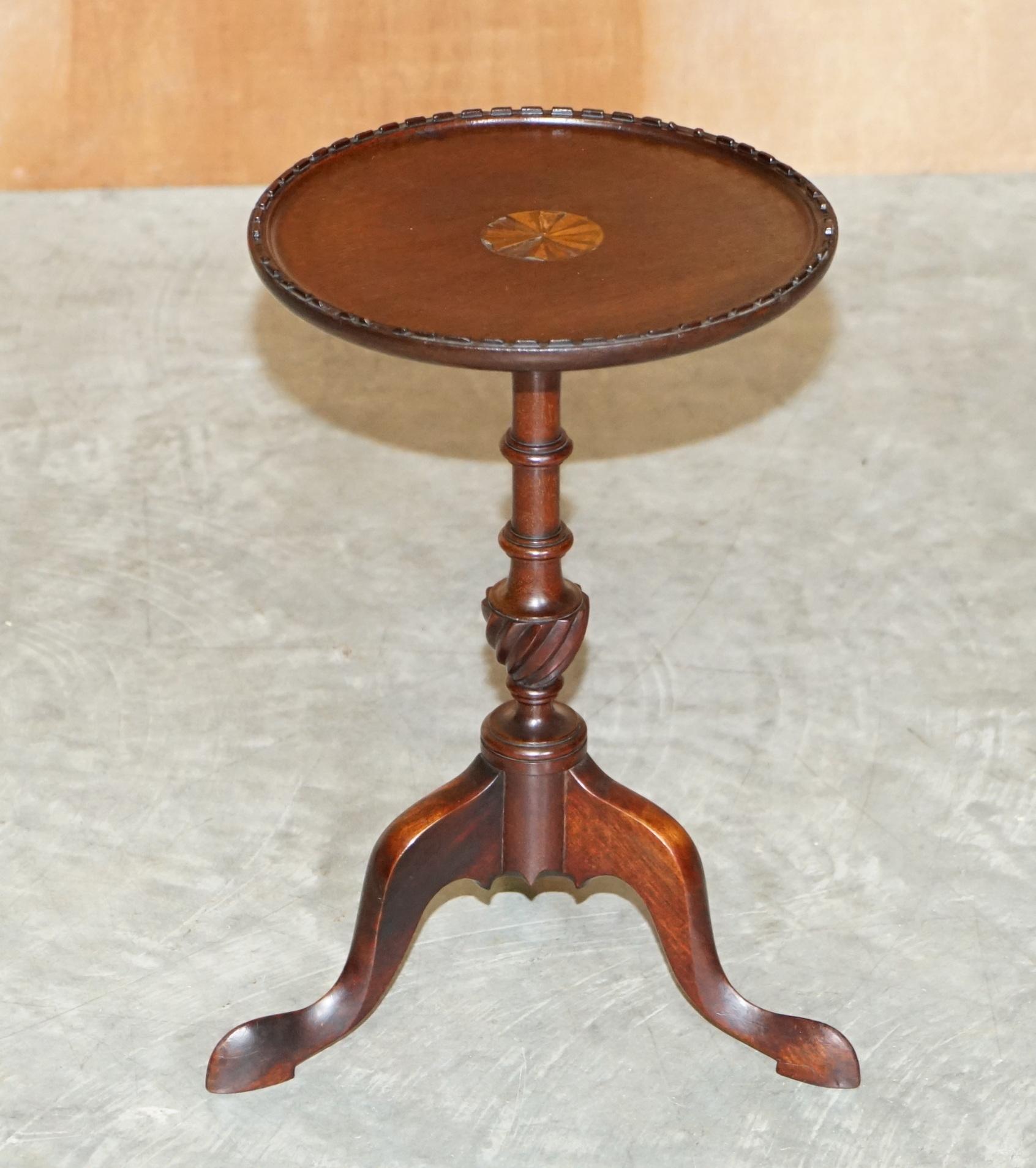 We are delighted to offer for sale this lovely late Victorian Sheraton Revival tripod table 

A very good looking well made and decorative piece, it sits well in any setting and is very unitarian. The piece has the Sheraton revival inlay to the