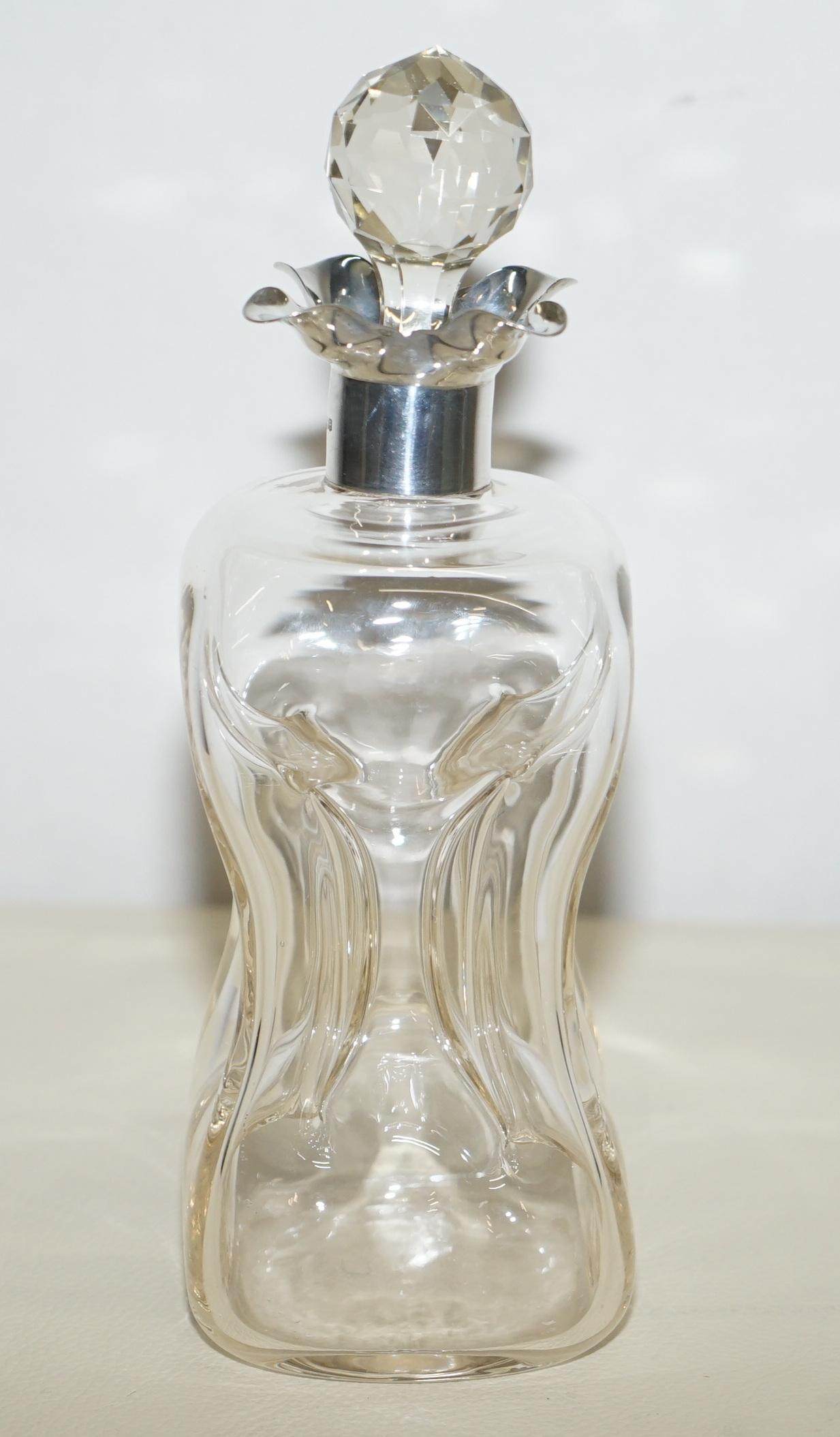 Hand-Carved Lovely Antique Sterling Silver Collar 1922 Pinch Decanter Jug for Whisky Port