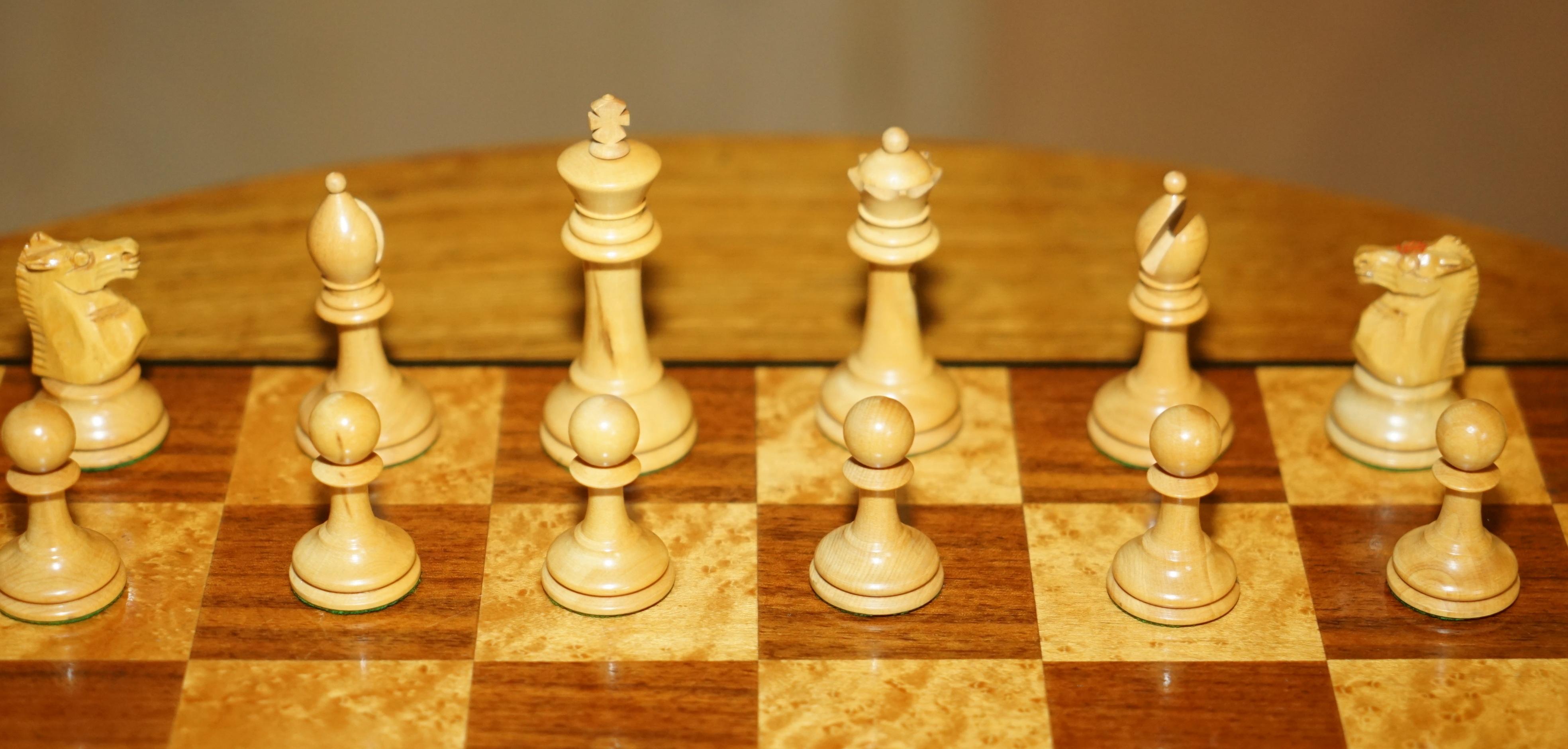 LOVELY ANTIQUE VICTORIAN AYRES STAUNTON CROWN STAMPED CHESS SET IN ORiGINAL BOX in vendita 2