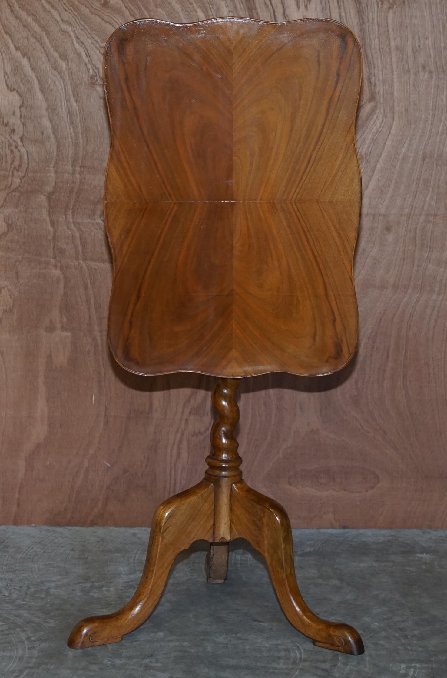 Lovely Antique Victorian English Walnut Tilt Top Side Occasional Tripod Table For Sale 9