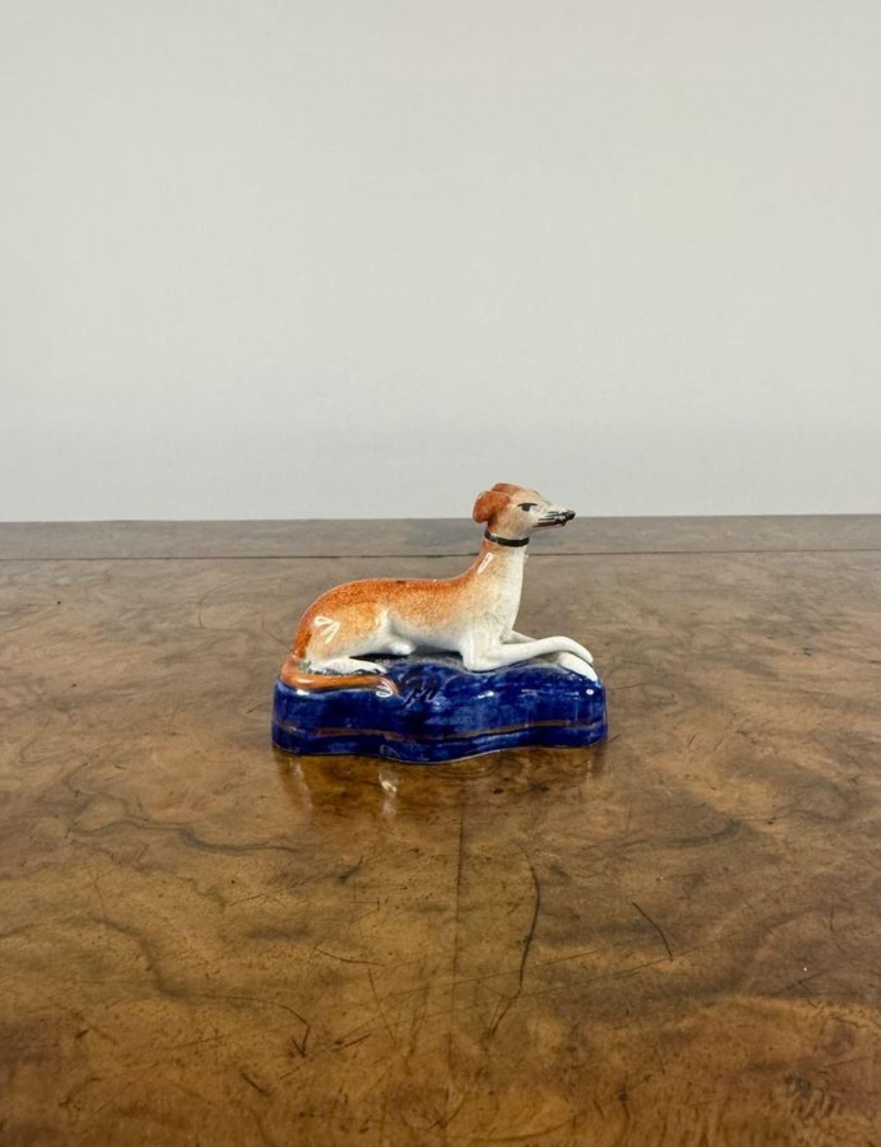 Lovely antique Victorian miniature Staffordshire greyhound In Good Condition In Ipswich, GB