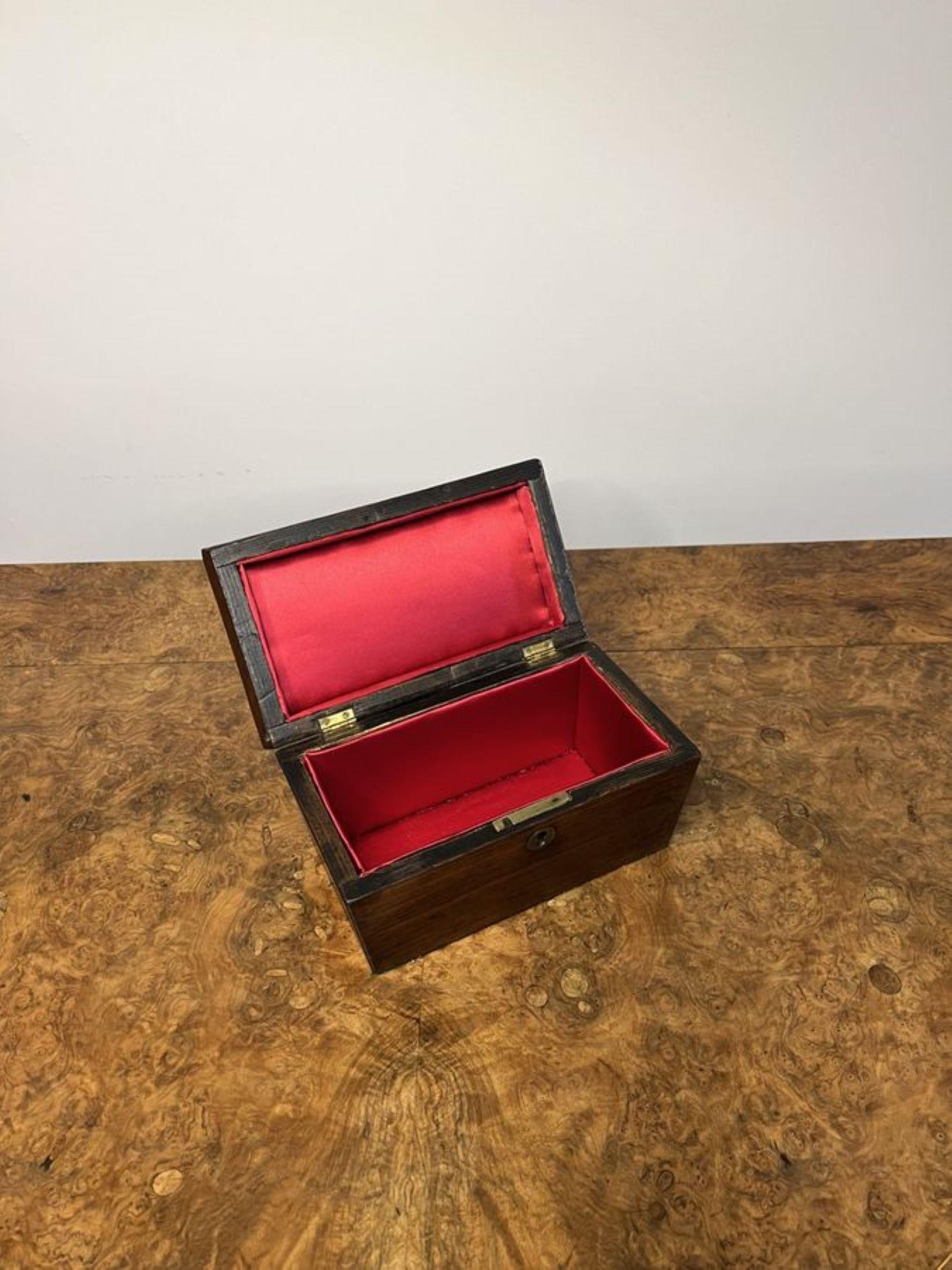 Lovely antique Victorian rosewood storage box  In Good Condition For Sale In Ipswich, GB