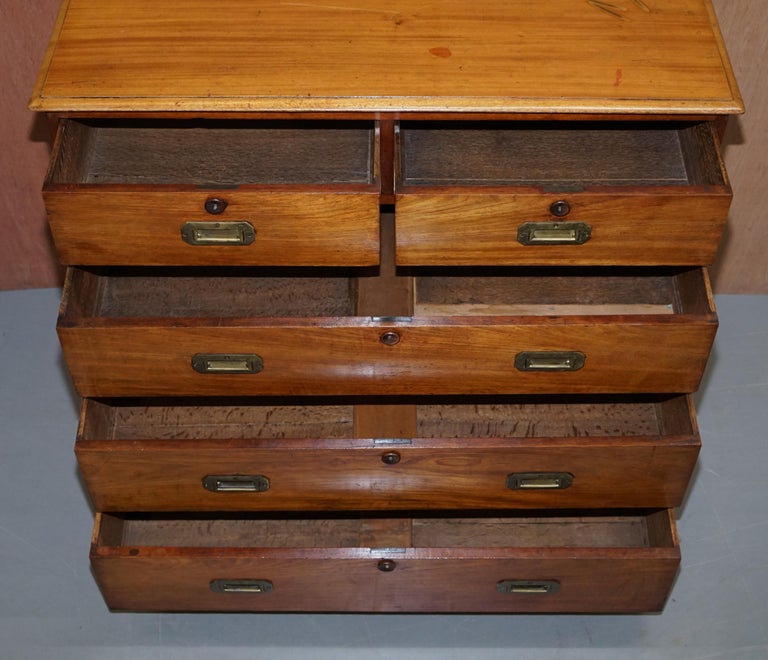 Lovely Antique Victorian Walnut Military Campaign Officers Chest of Drawers For Sale 7