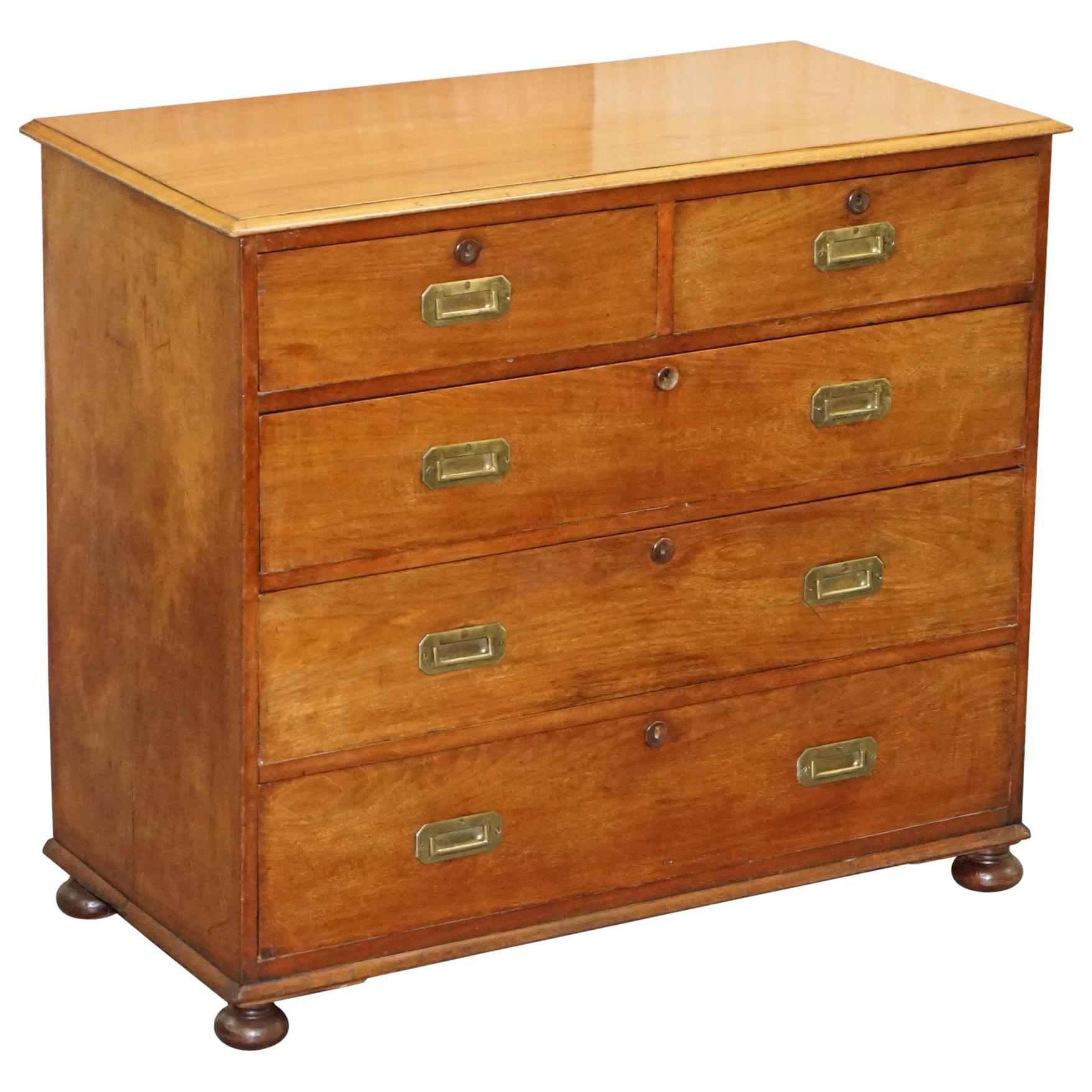 Ravissante commode victorienne ancienne en noyer pour officiers de campagne militaire