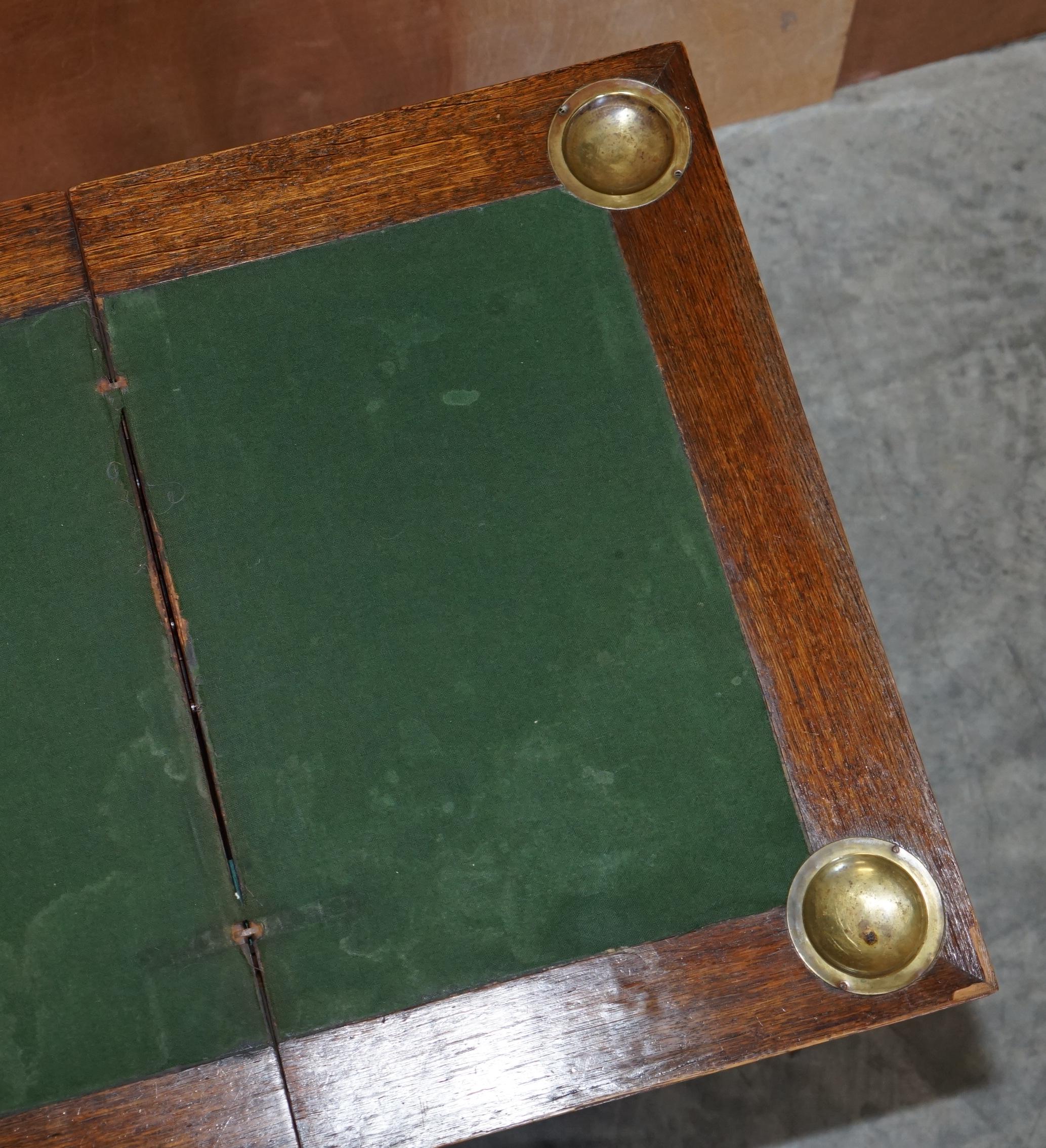 Lovely Antique Victrian circa 1880 Chess Games Table with Fold over Card Baize For Sale 4