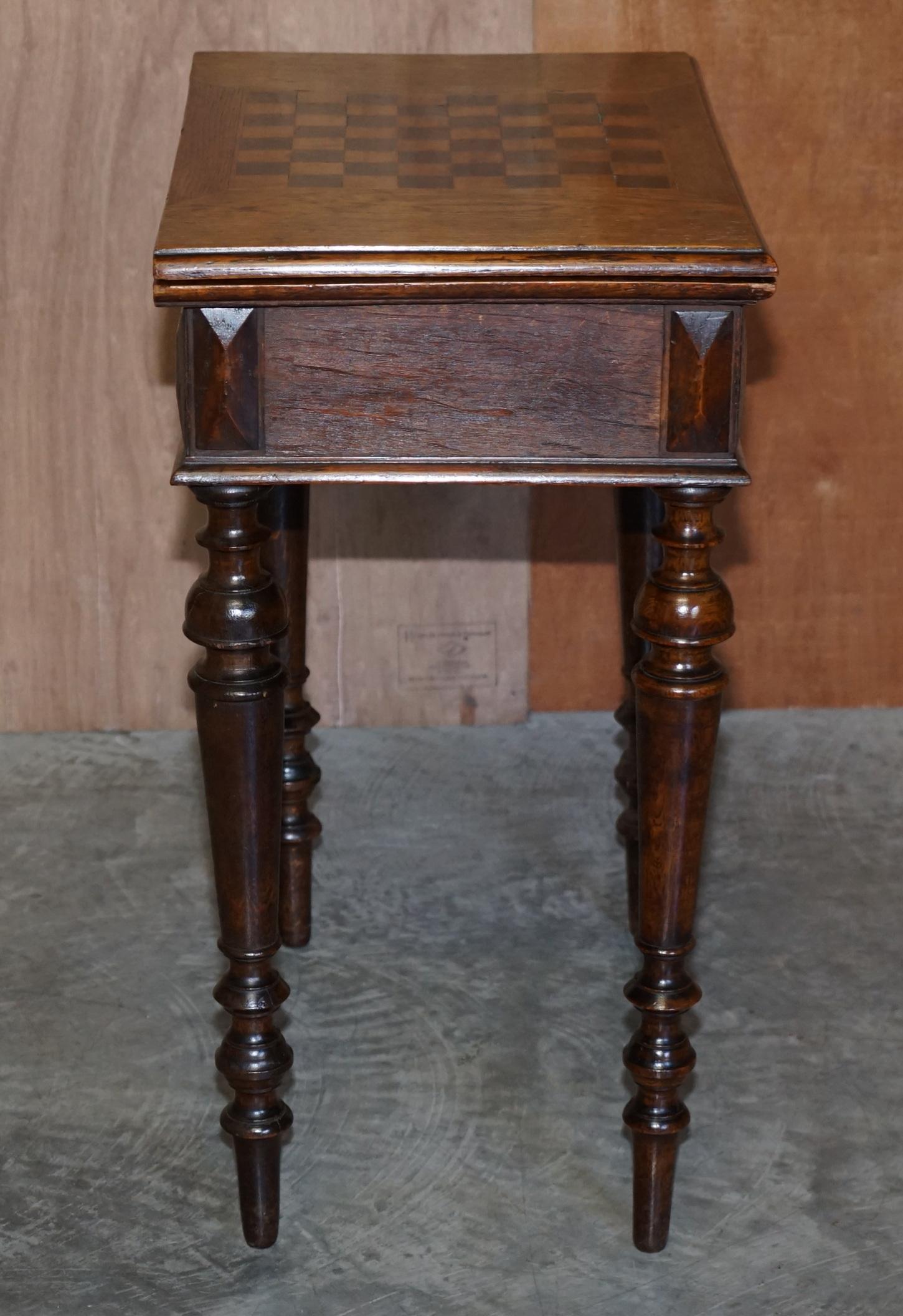 Lovely Antique Victrian circa 1880 Chess Games Table with Fold over Card Baize 6