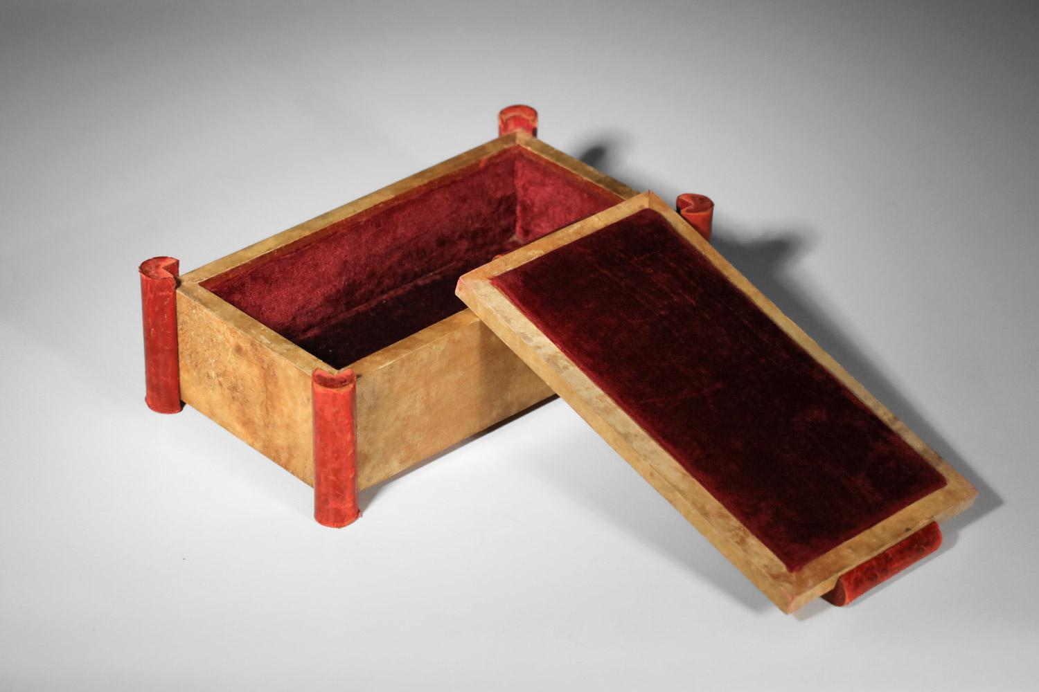Lovely art deco box in red vellum and leather in the style of Paul Dupré-Lafon For Sale 5