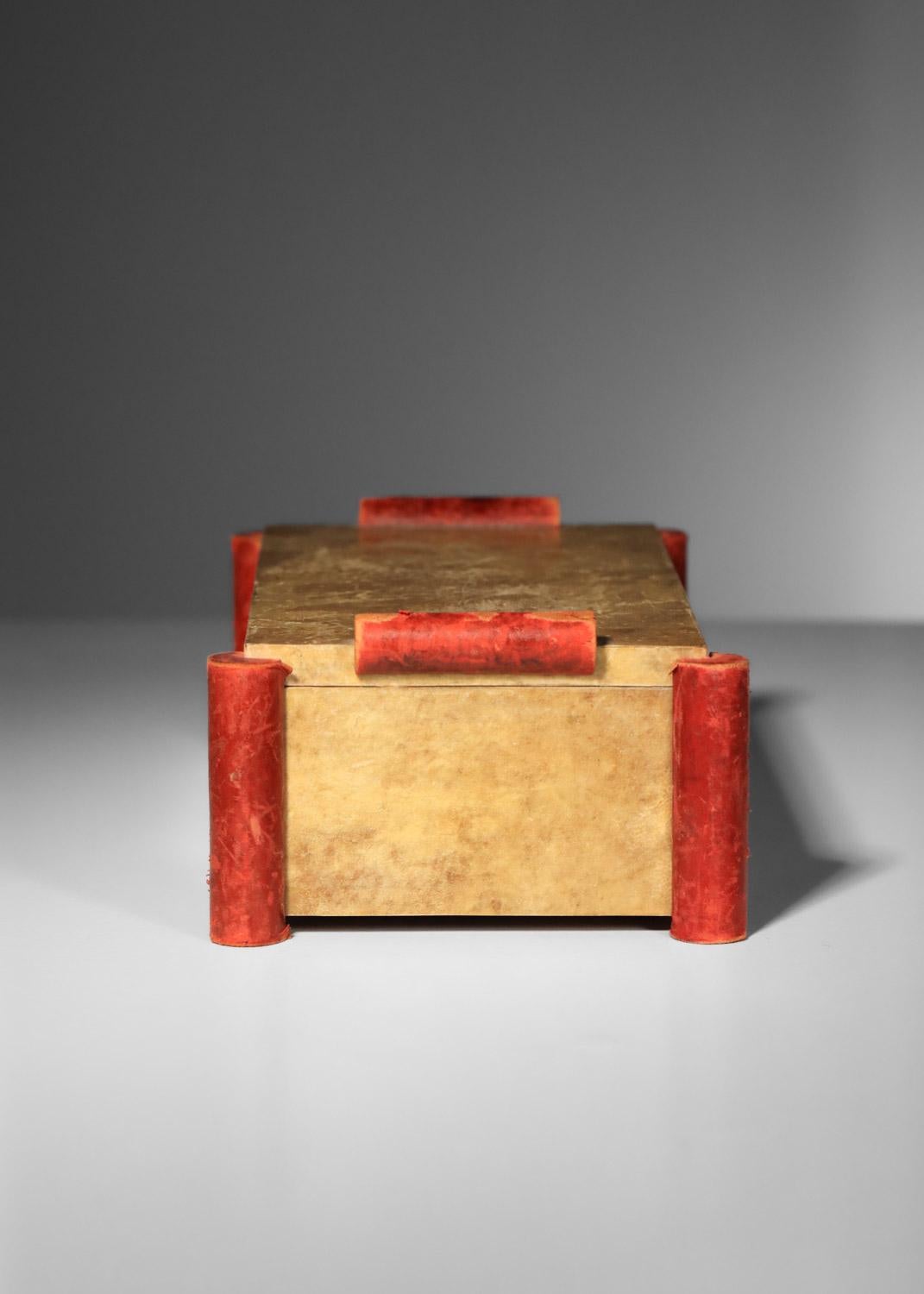 Lovely art deco box in red vellum and leather in the style of Paul Dupré-Lafon For Sale 7