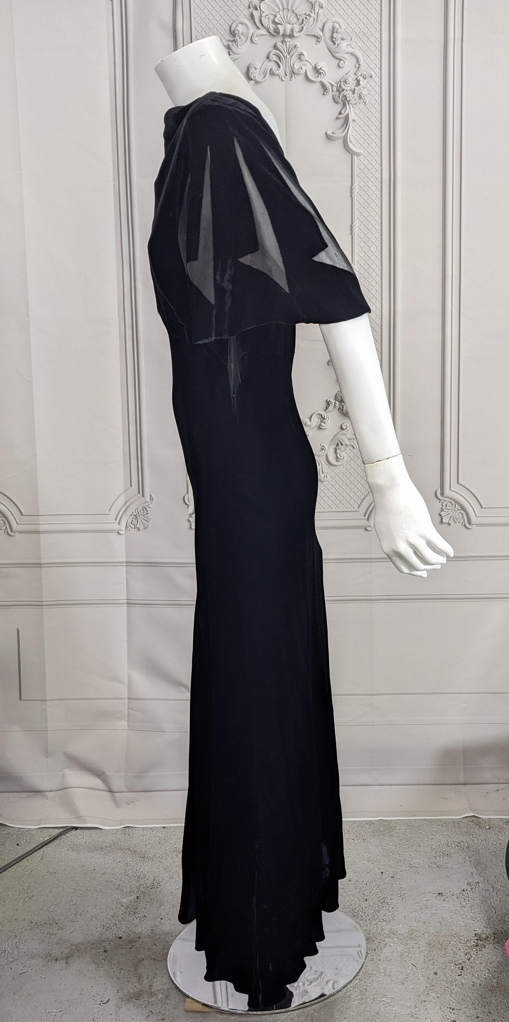 Lovely Art Deco Burn Out Velvet Gown In Good Condition For Sale In New York, NY