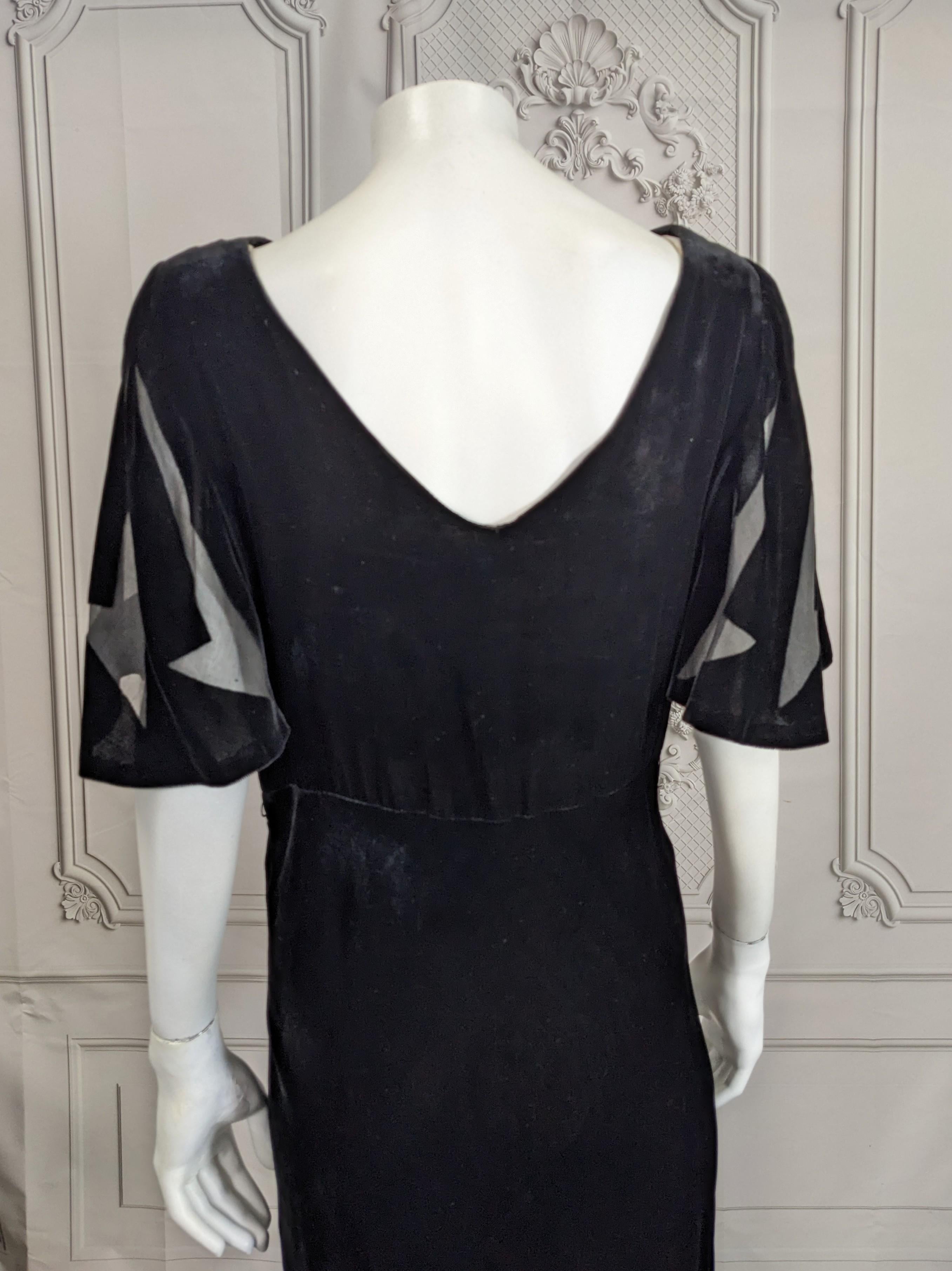 Lovely Art Deco Burn Out Velvet Gown For Sale 3