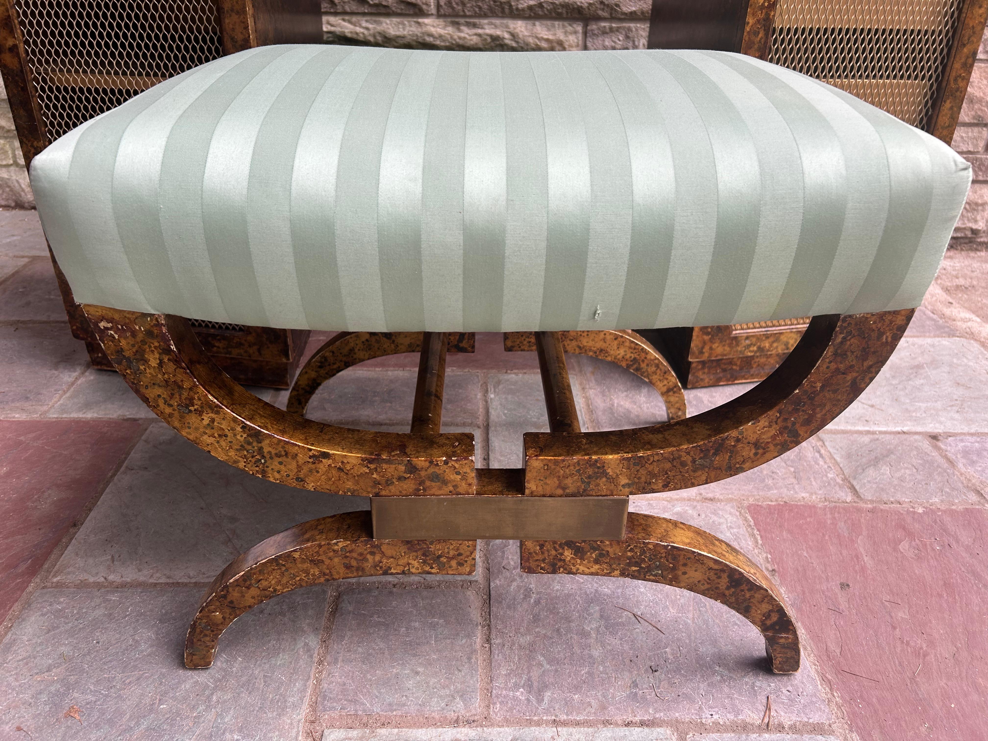 Ravissante table de toilette et tabouret en fausse écaille de tortue art déco laiton mi-siècle en vente 10