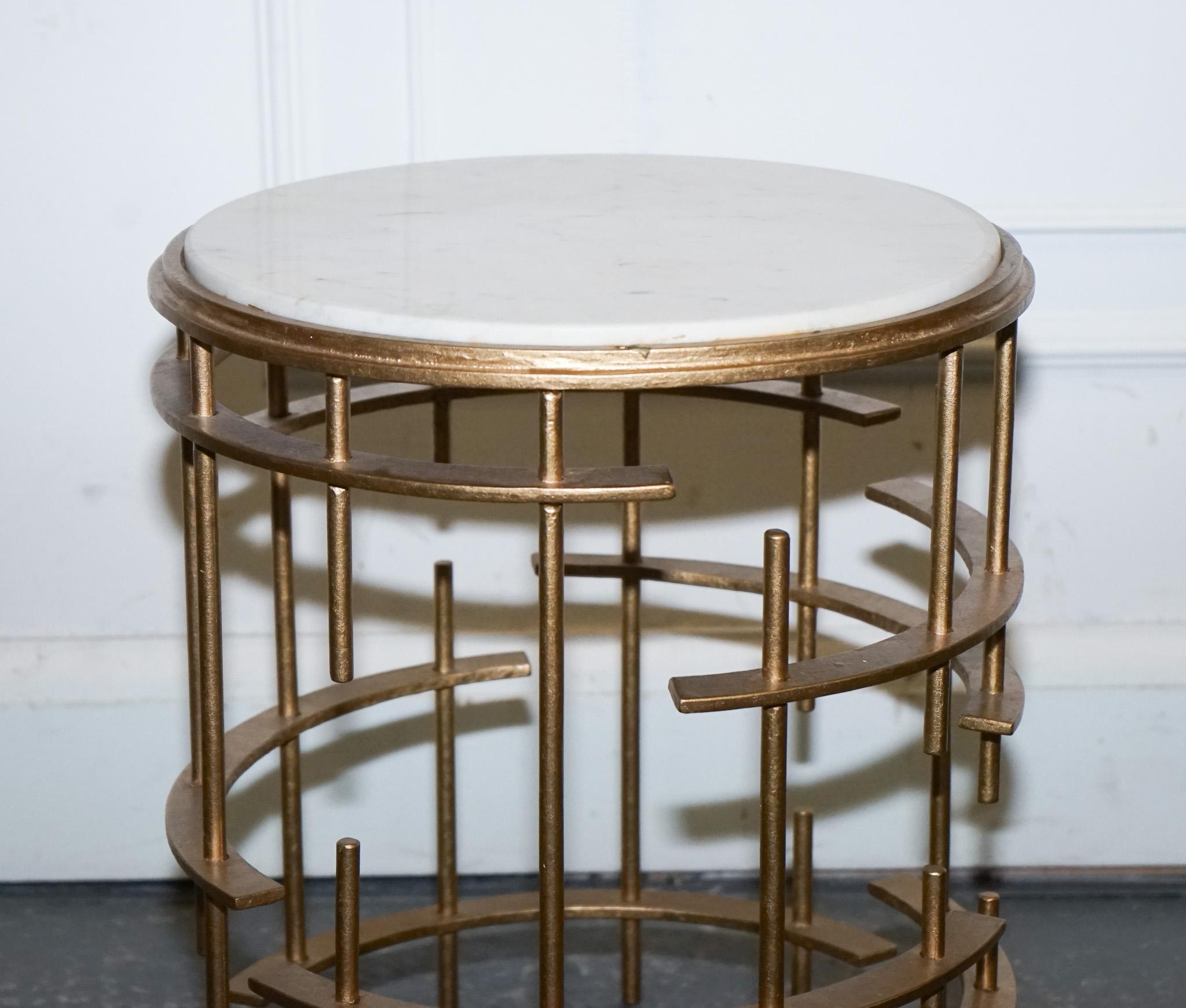 Antiquitäten aus London




Wir freuen uns, diese atemberaubende Art Deco Stil Marmor oben Beistelltisch mit Gold Base zum Verkauf anbieten.

Entdecken Sie einzigartige Schätze aus einem luxuriösen Cobham Showroom Mansion!

Entdecken Sie unser