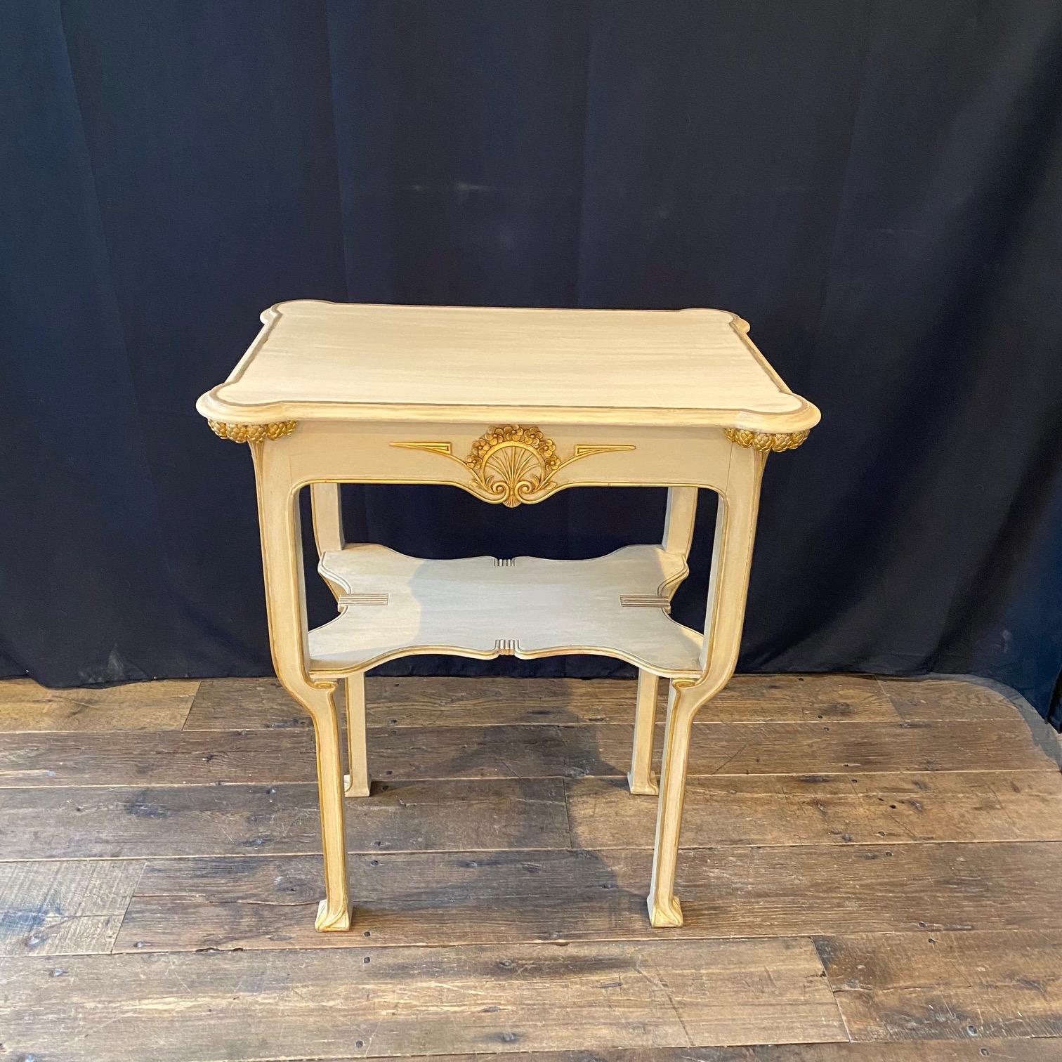 Lovely Art Nouveau Italian Side Table For Sale 5