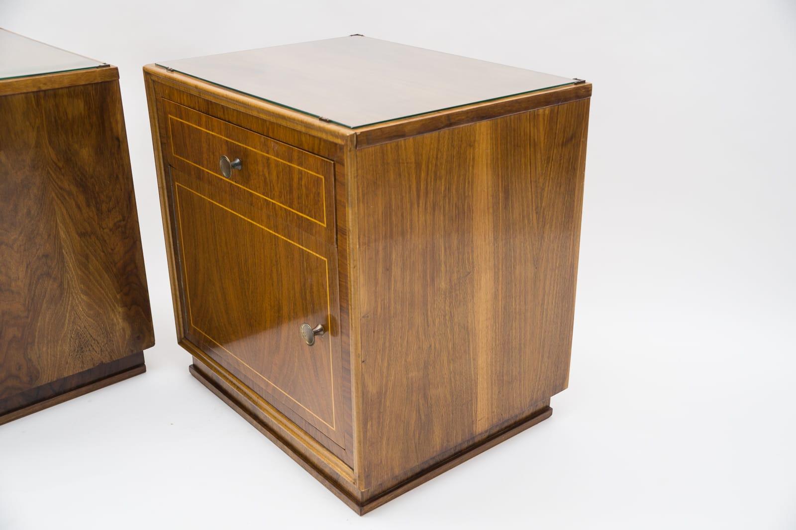 Lovely Austrian Art Deco Nightstands with Inlays, 1930s, Set of 2 For Sale 6