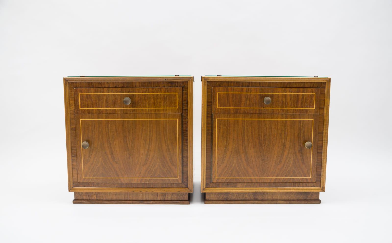 Lovely Austrian Art Deco Nightstands with Inlays, 1930s, Set of 2 In Good Condition For Sale In Nürnberg, Bayern