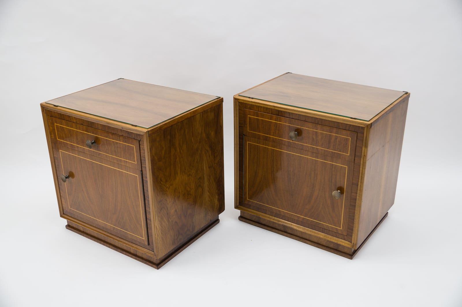 Mid-20th Century Lovely Austrian Art Deco Nightstands with Inlays, 1930s, Set of 2 For Sale
