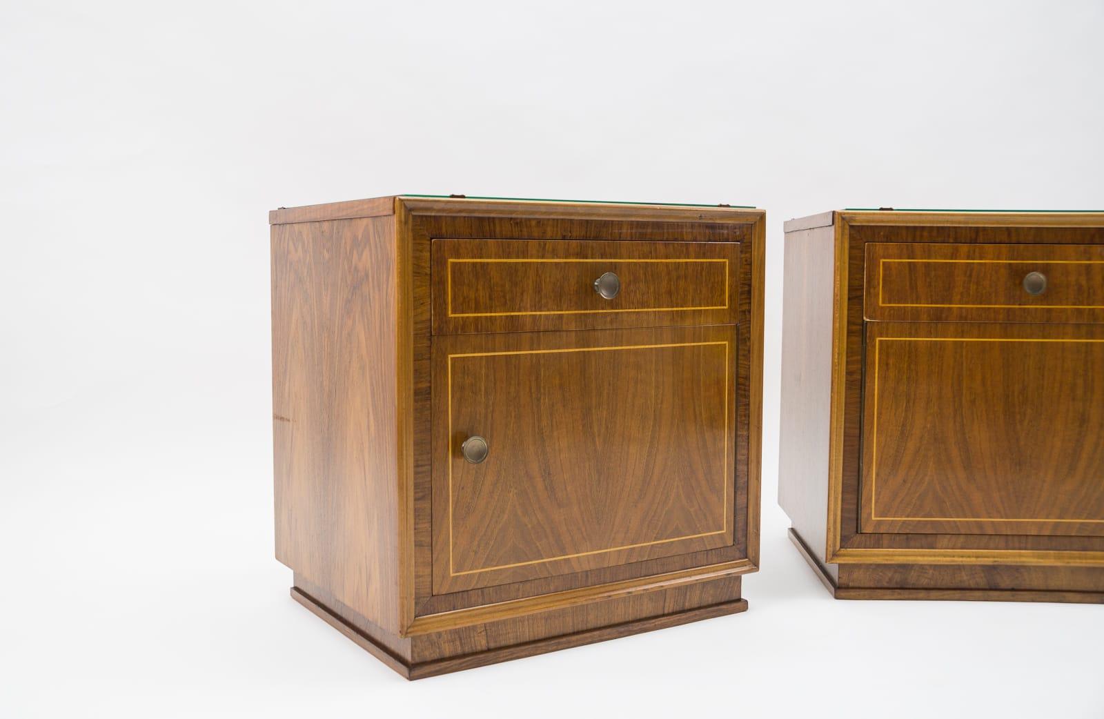Lovely Austrian Art Deco Nightstands with Inlays, 1930s, Set of 2 For Sale 3