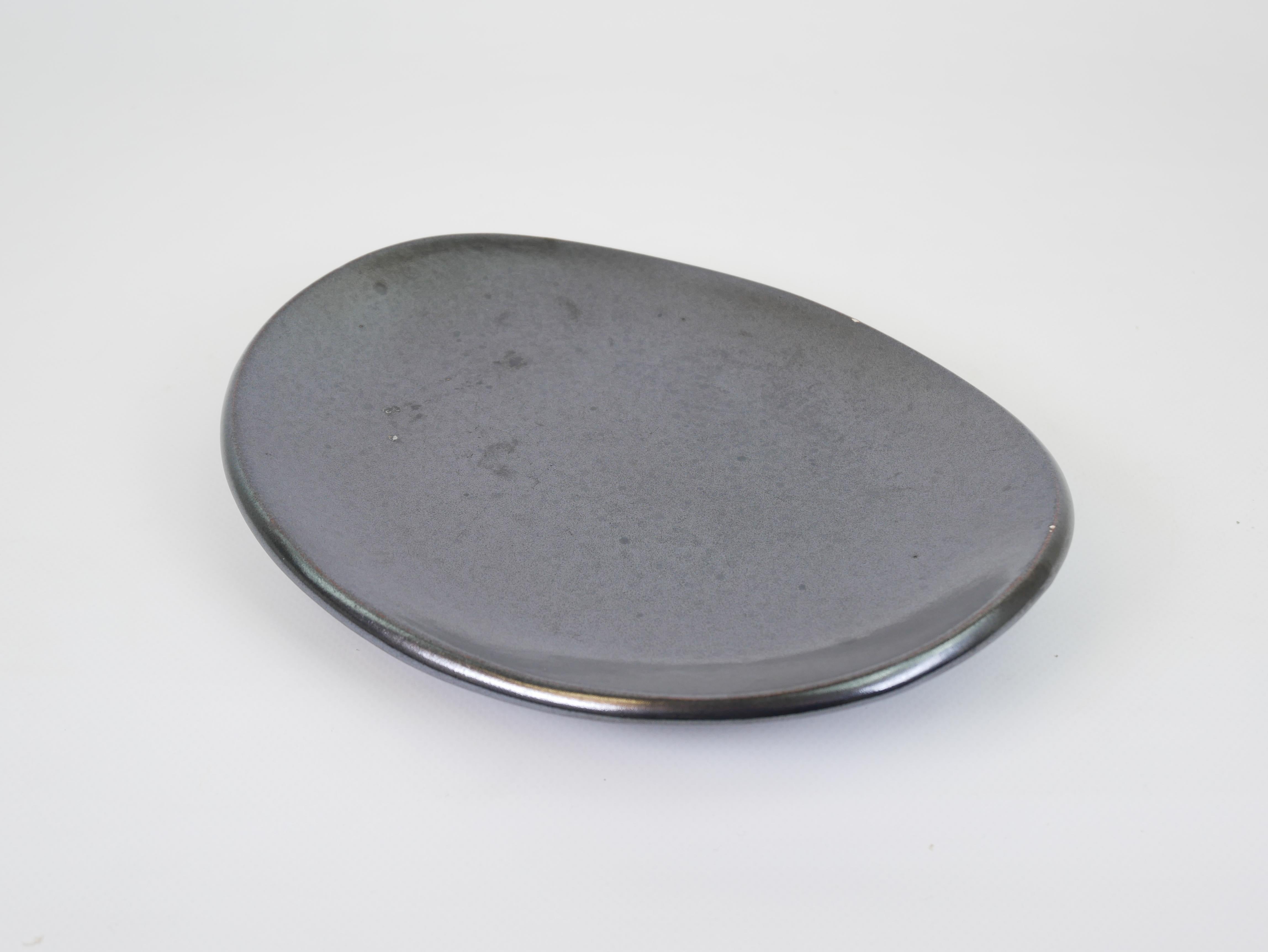 Lovely black ceramic plate or tidy by Madoura Plein Feu Vallauris circa 1950 For Sale 5