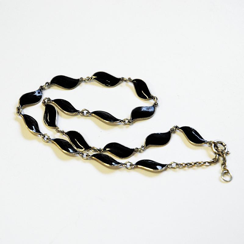 Lovely Black Enameled Necklace by Aksel Holmsen, 1950s, Norway In Good Condition In Stockholm, SE