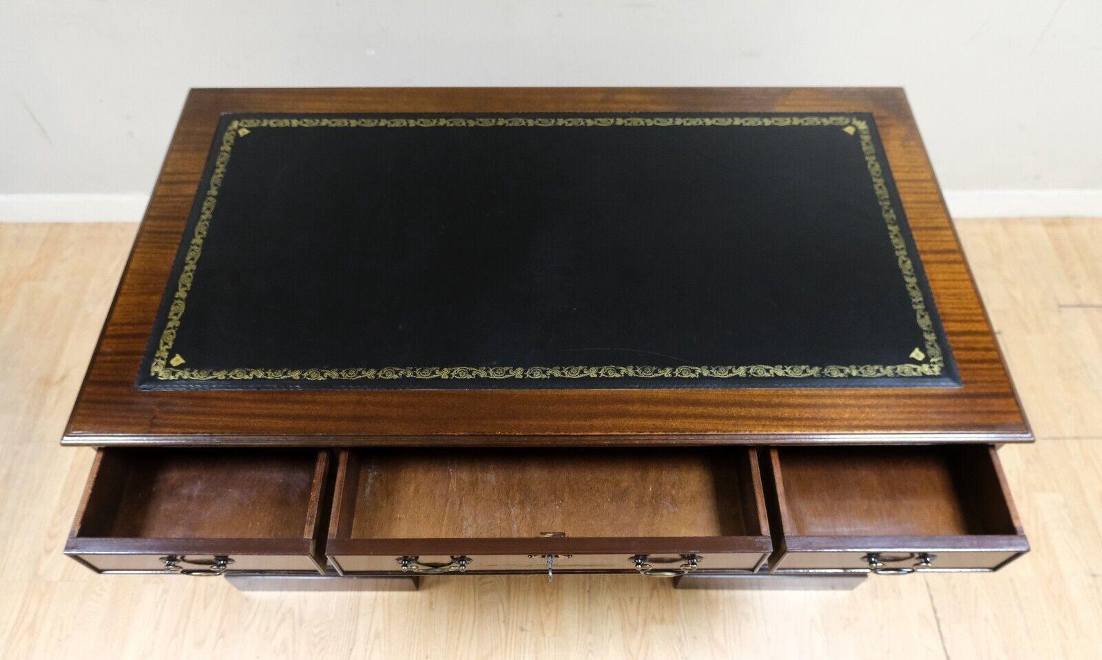 Leather LOVELY BLACK LEATHER SURFACE PEDESTAL DESK EIGHT DRAWERS ON PLiNTH BASE For Sale