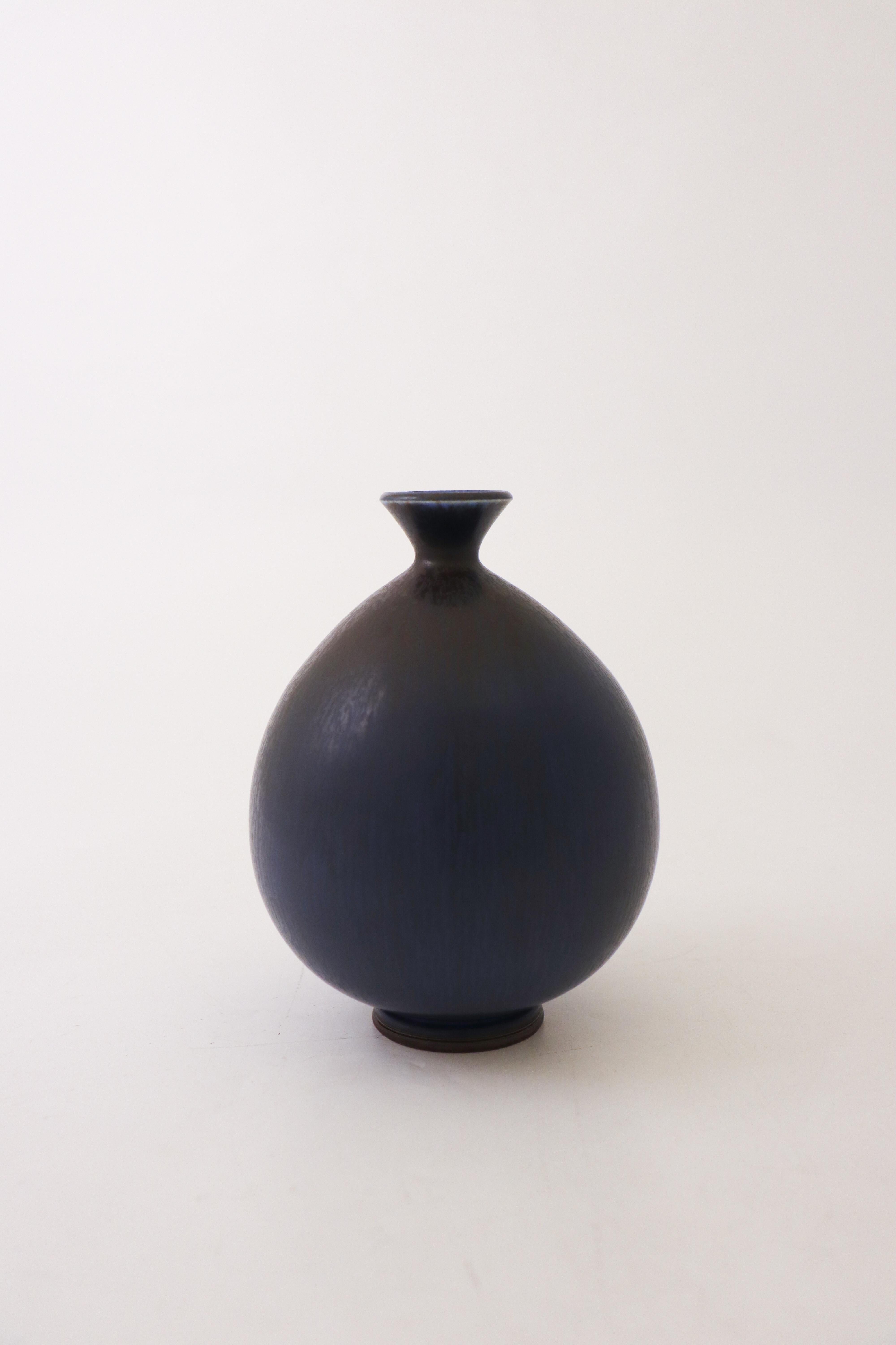 Lovely Blue Ceramic Vase, Berndt Friberg, Gustavsberg 1972 In Excellent Condition In Stockholm, SE
