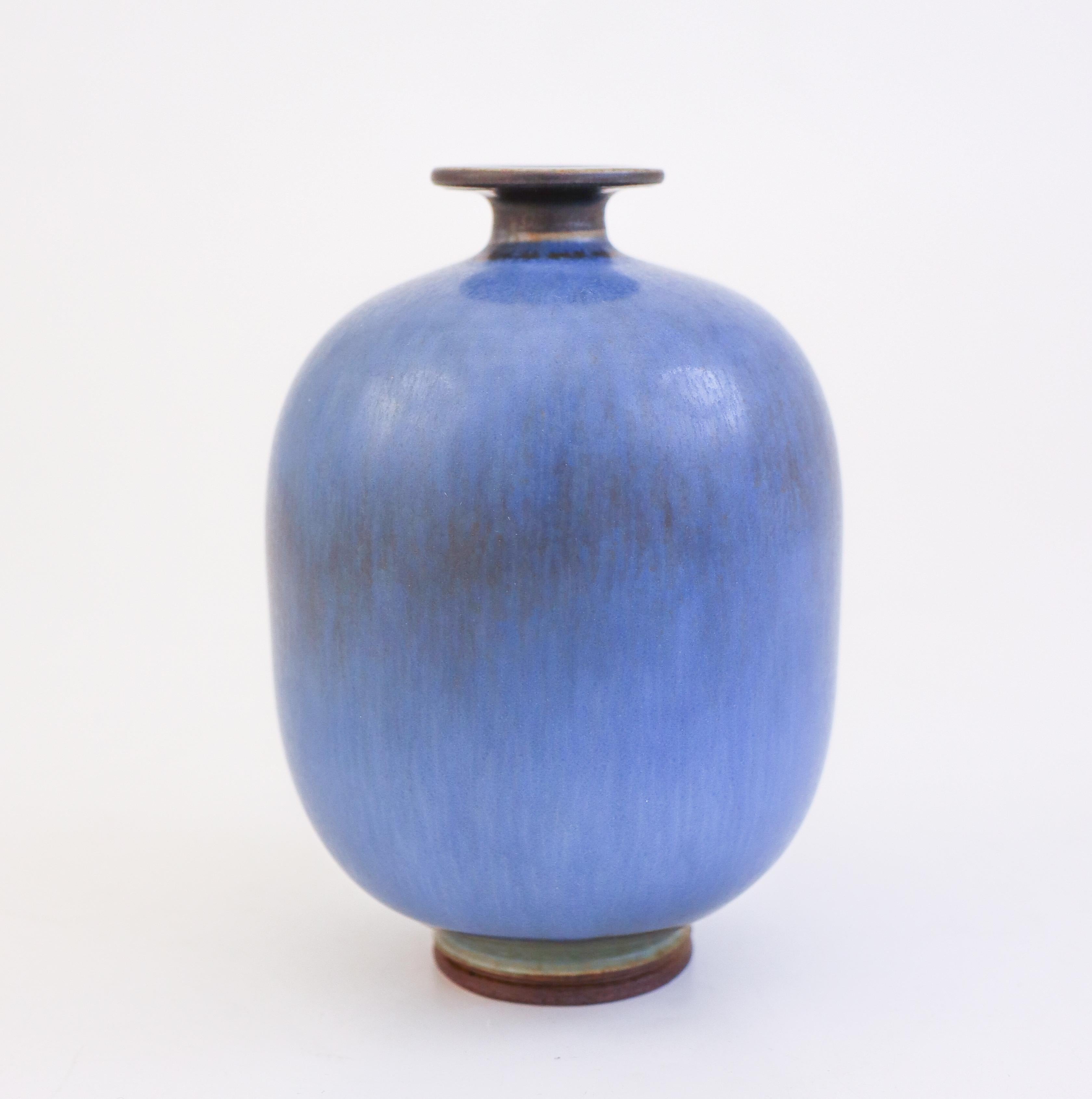 Scandinavian Modern Lovely Blue Ceramic Vase, Berndt Friberg, Gustavsberg - Mid 20th Century For Sale