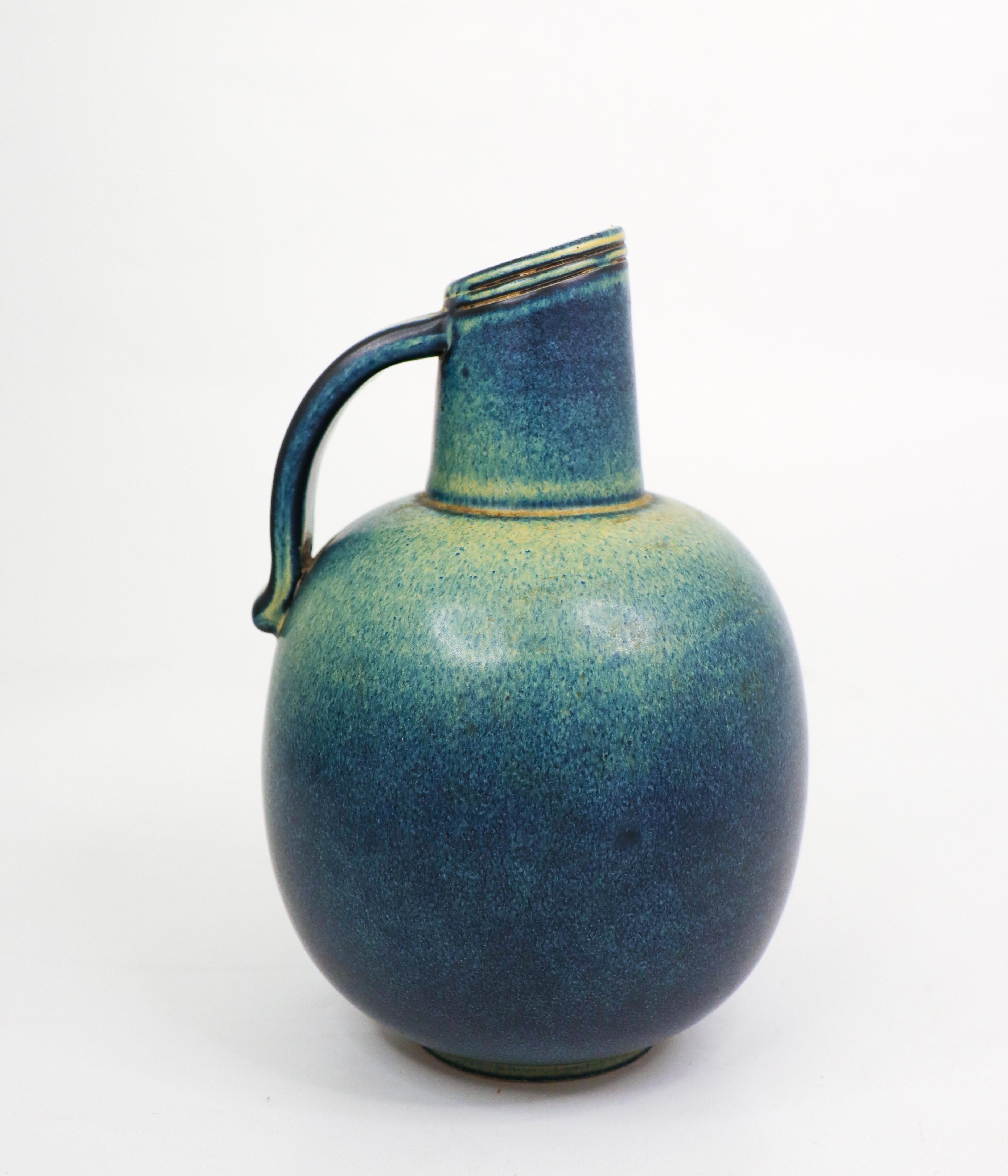 Suédois Joli vase en céramique bleue Gunnar Nylund Rörstrand - Mid century Vintage en vente