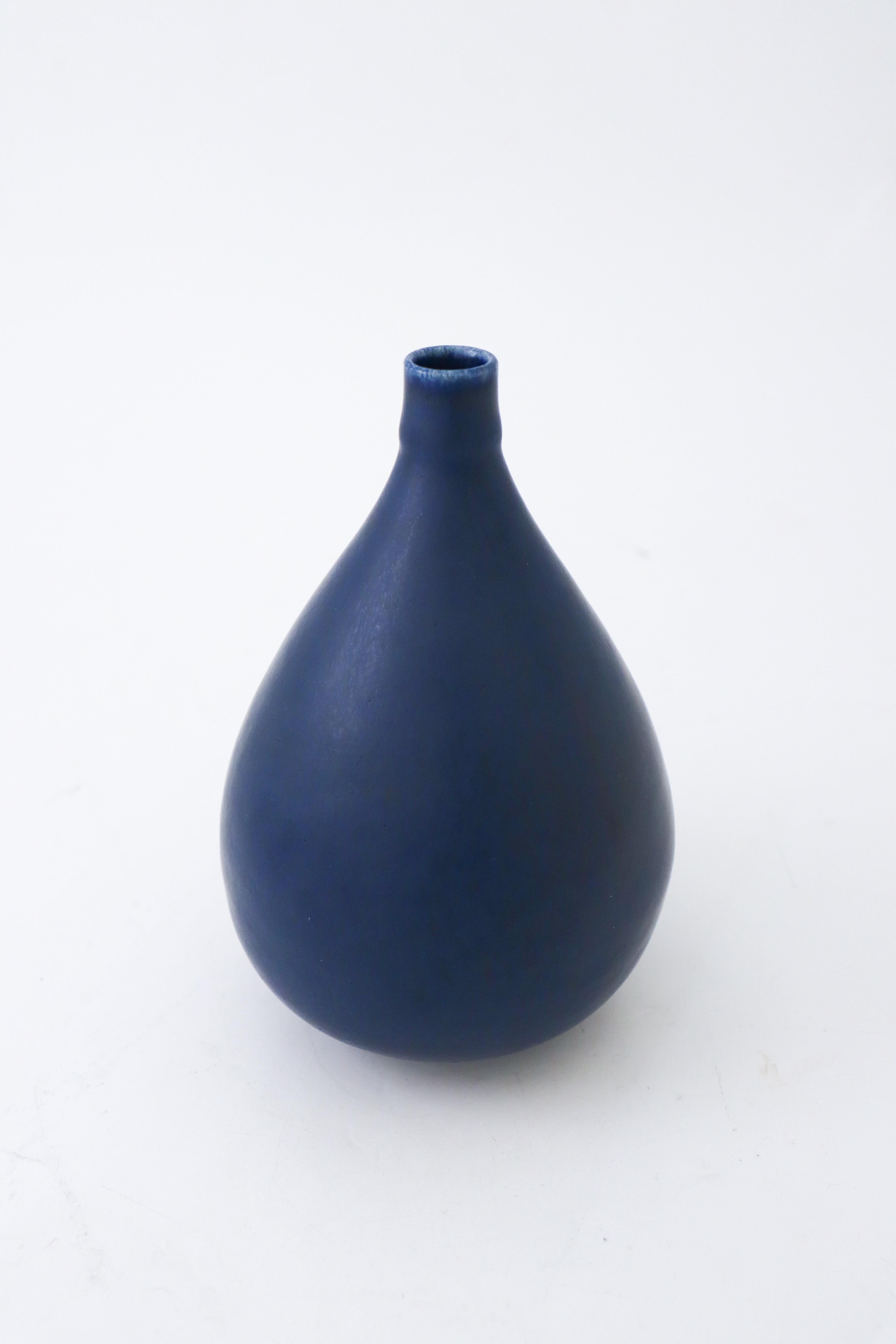 Glazed Lovely Blue Vase, Saxbo Eva Stæhr Nielsen