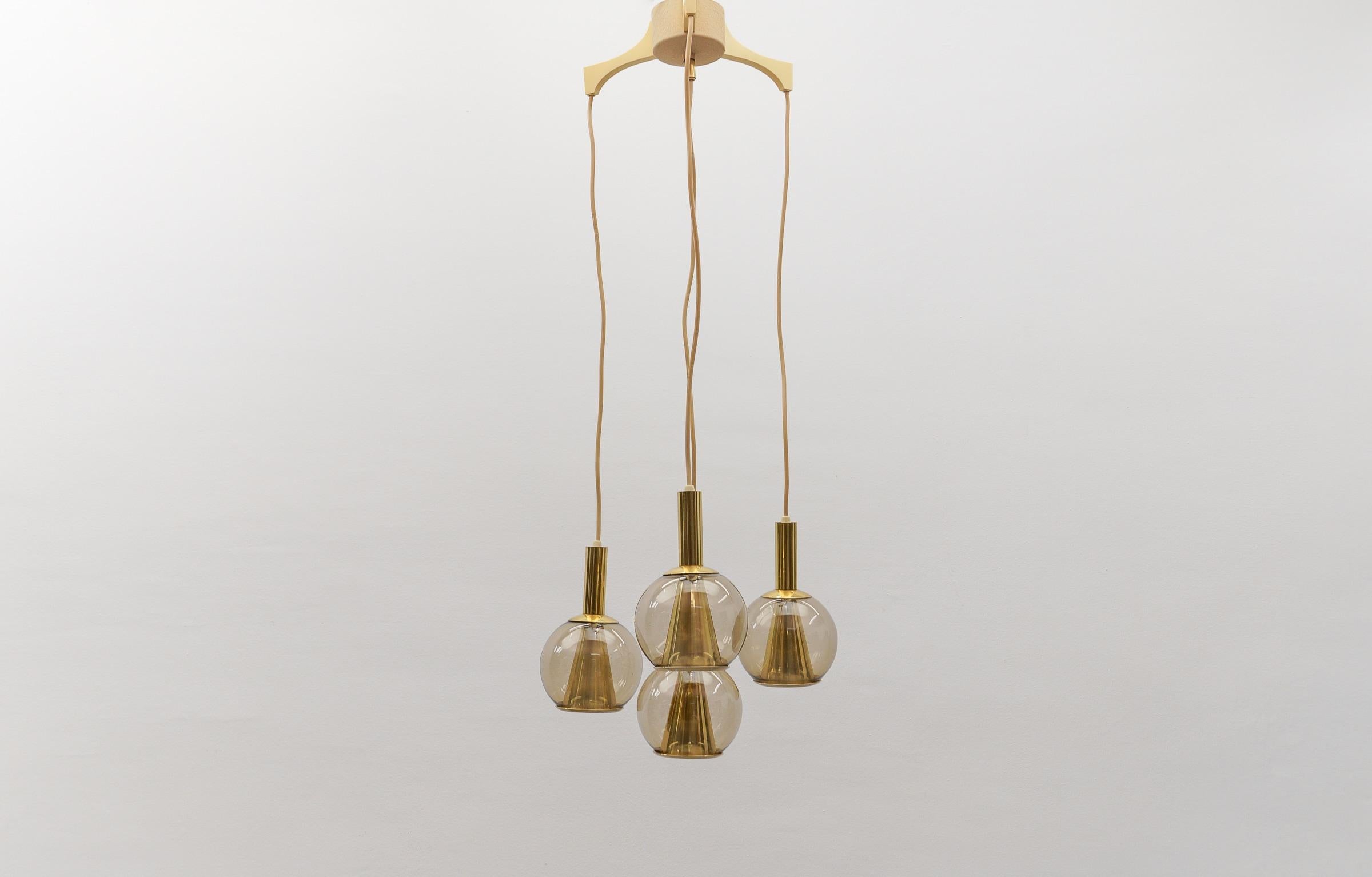 Lovely Brass and Smoked Glass Mid-Century Modern Cascading Lamp, 1960s Germany In Good Condition For Sale In Nürnberg, Bayern