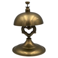 Jolie cloche de comptoir / de service en laiton