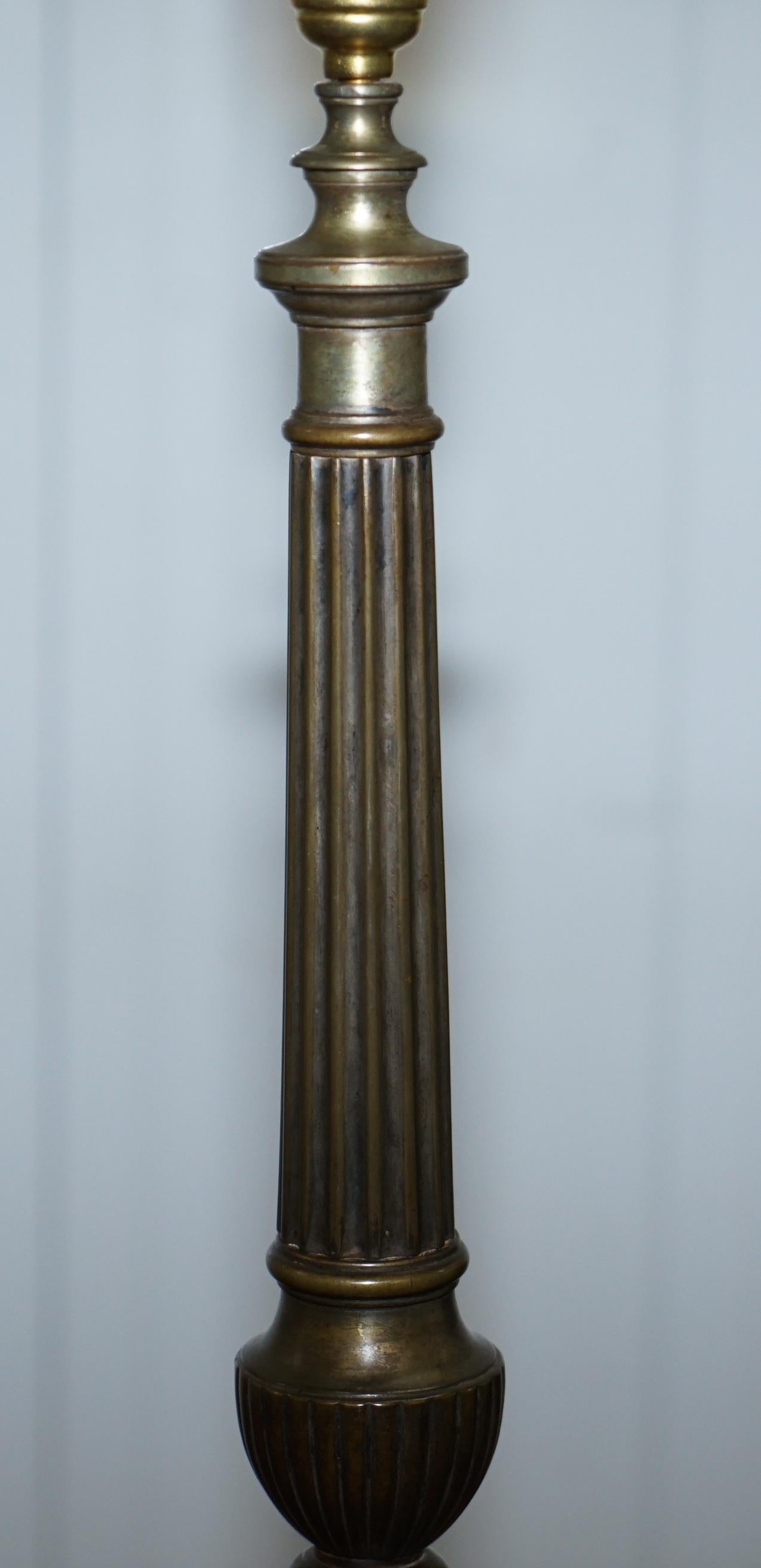 Lovely Bronze circa 1900 Corinthian Pillar Lamp Serviced Rewired and Ready to Go 6