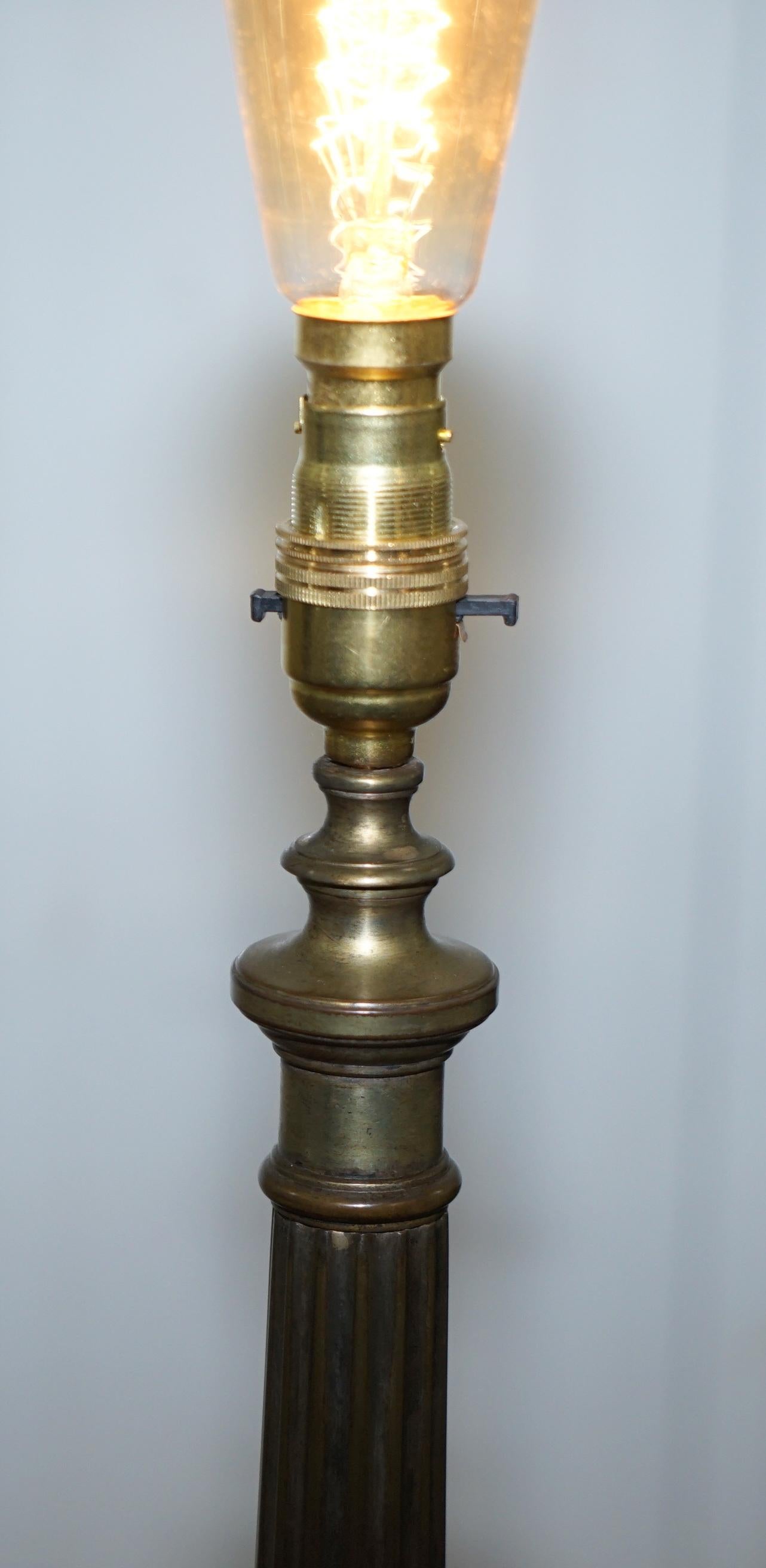 Lovely Bronze circa 1900 Corinthian Pillar Lamp Serviced Rewired and Ready to Go 1