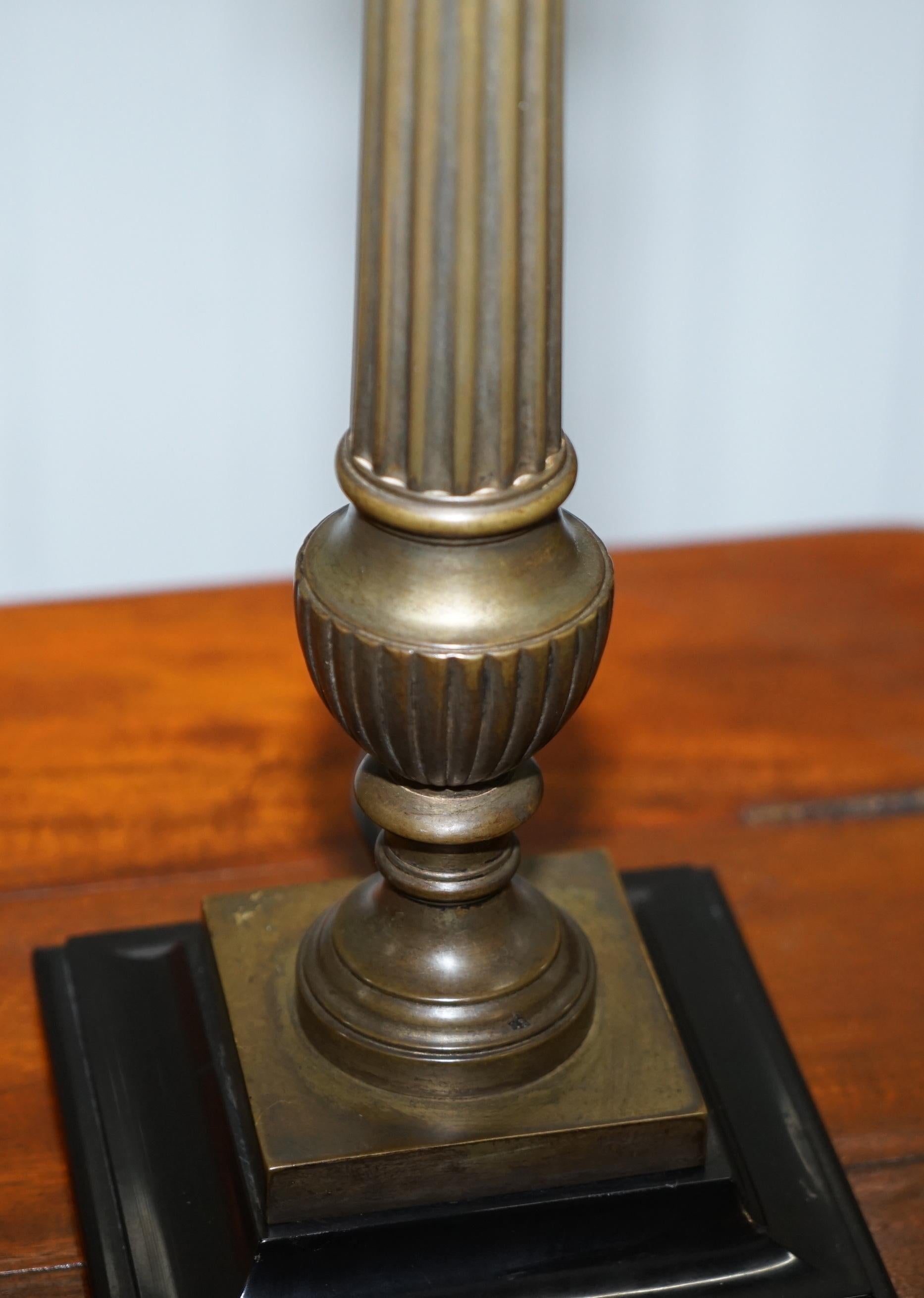 Lovely Bronze circa 1900 Corinthian Pillar Lamp Serviced Rewired and Ready to Go 2
