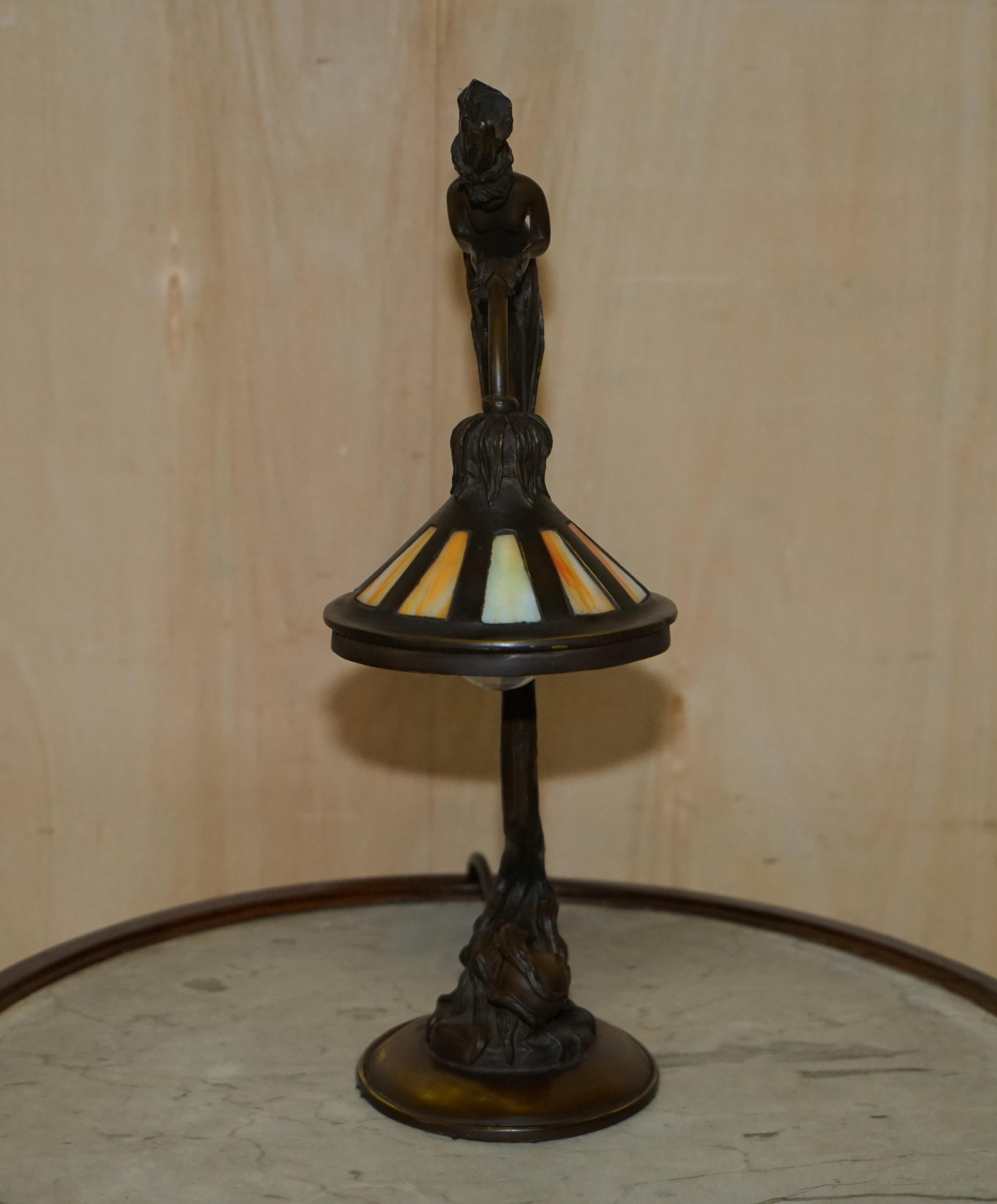 Lovely Bronzed Antique European Table Lamp circa 1940 Ornately Cast Design 3