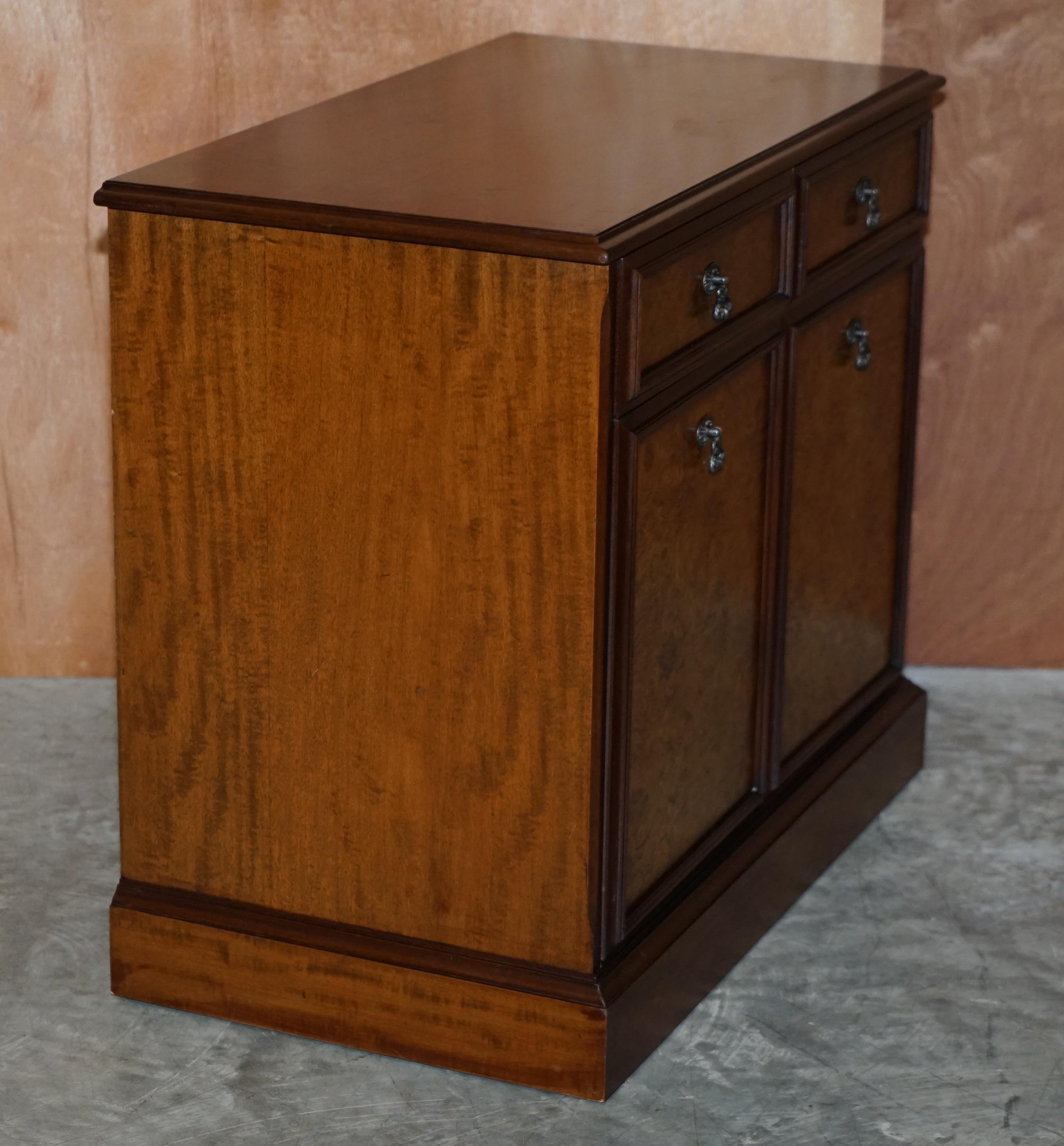 Lovely Burr & Quarter Cut Walnut Sideboard with Twin Drawers & Cupboard Base For Sale 9