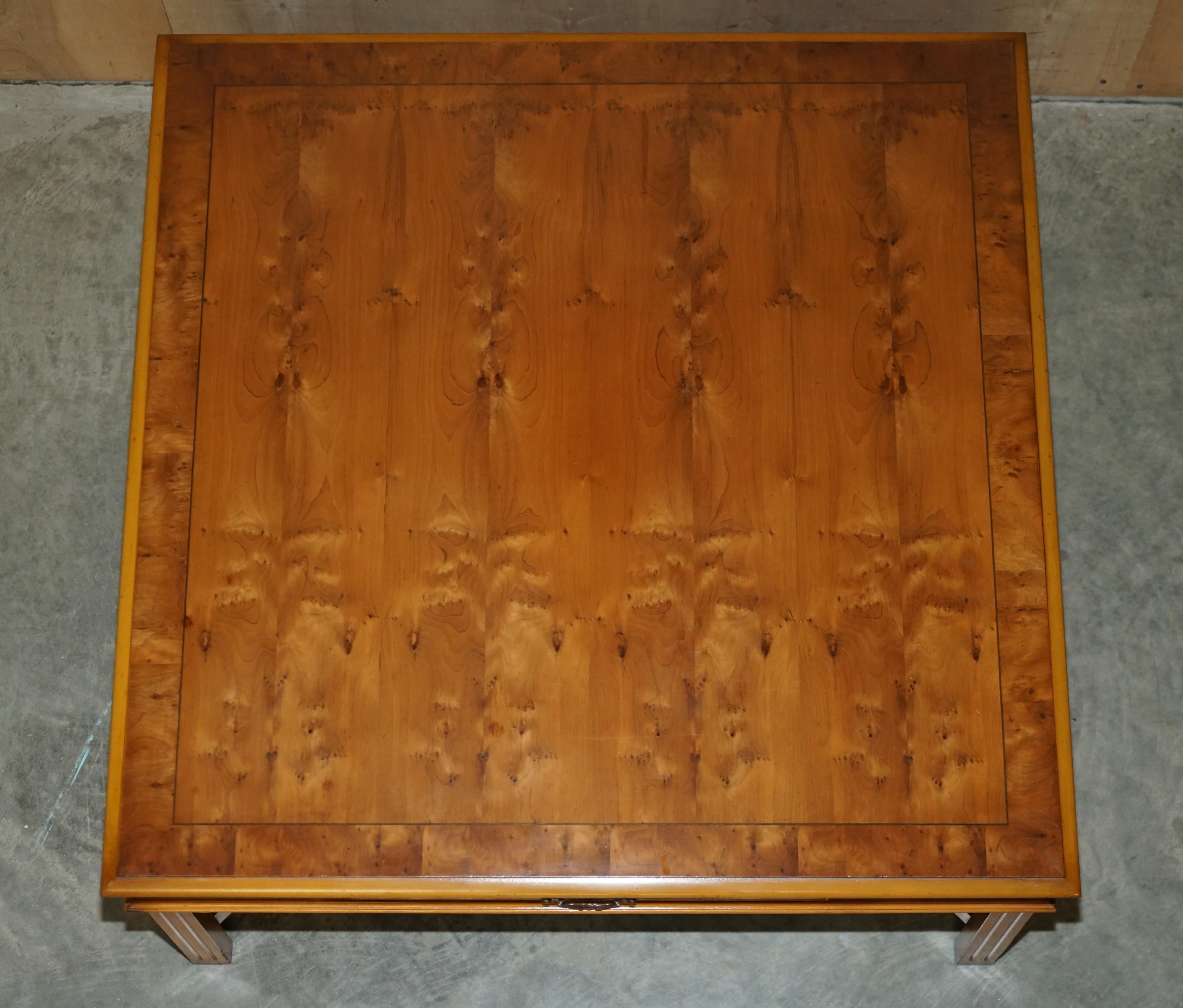 Lovely Burr Yew Wood Two Drawer Coffee Table with Thomas Chippendale Stretches For Sale 3