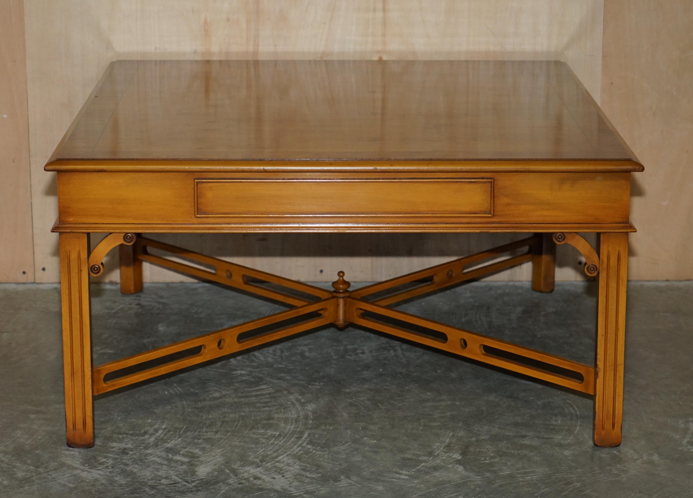 Lovely Burr Yew Wood Two Drawer Coffee Table with Thomas Chippendale Stretches For Sale 7