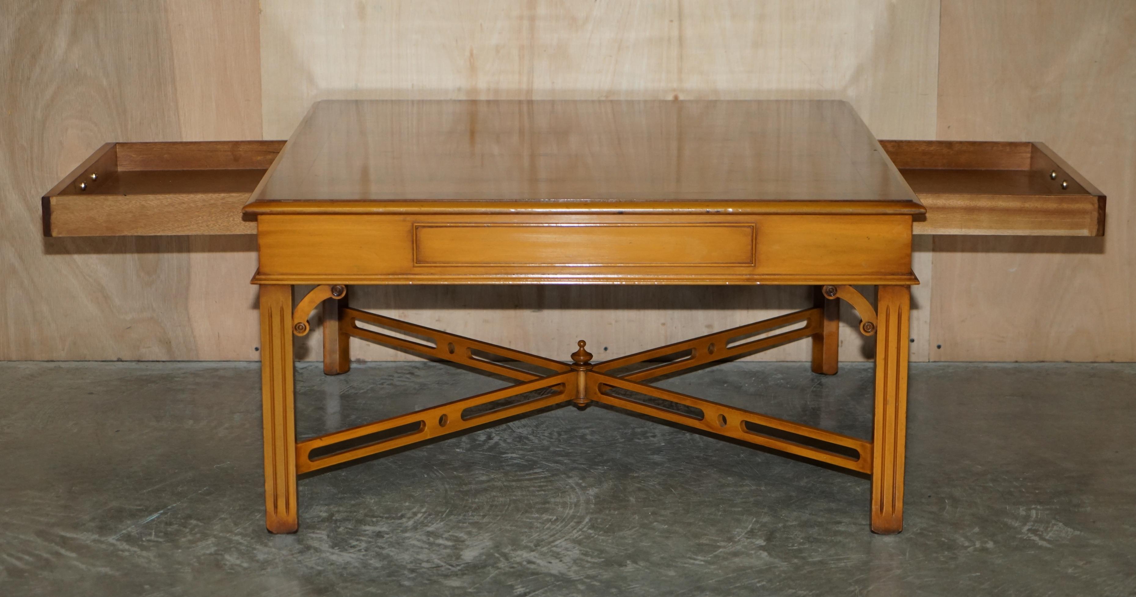 Lovely Burr Yew Wood Two Drawer Coffee Table with Thomas Chippendale Stretches For Sale 9