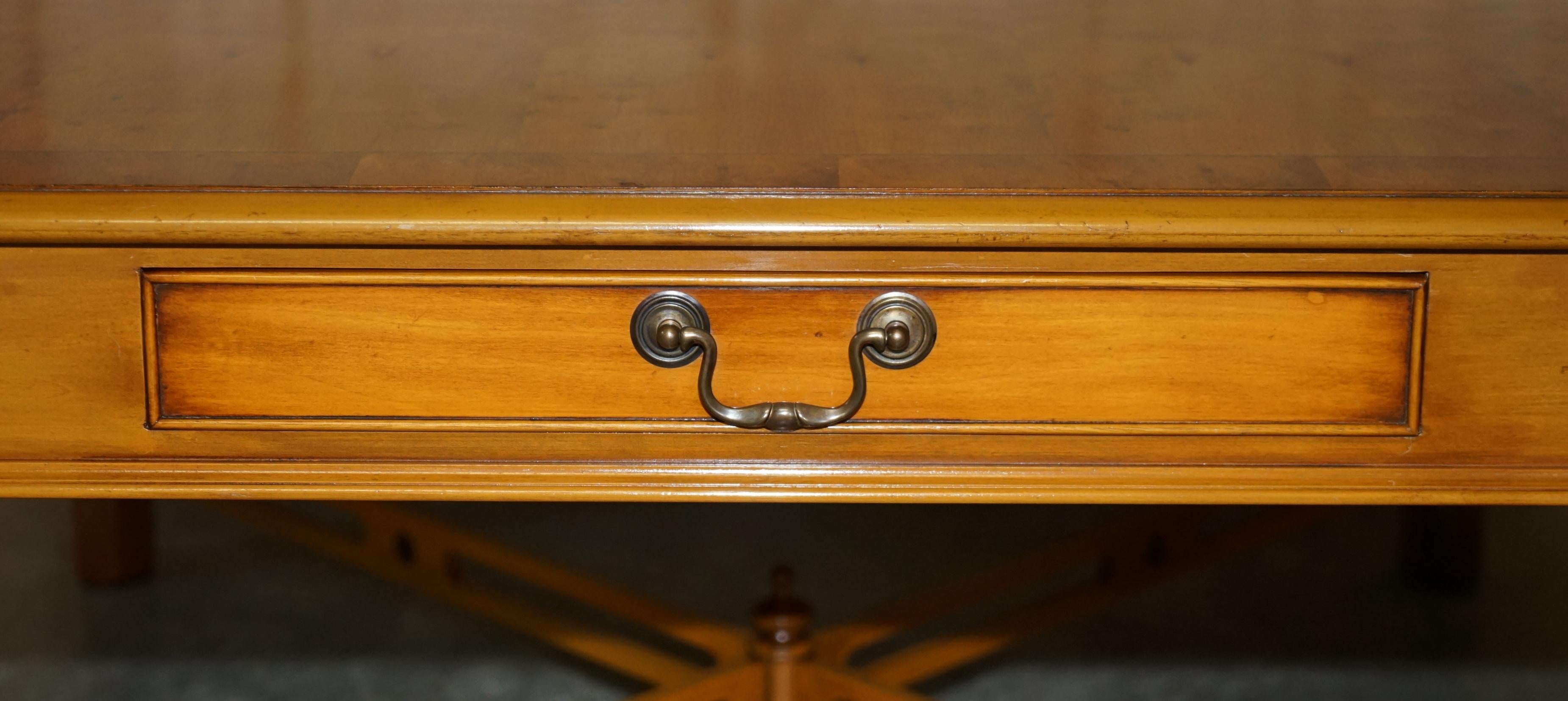 Hand-Crafted Lovely Burr Yew Wood Two Drawer Coffee Table with Thomas Chippendale Stretches For Sale