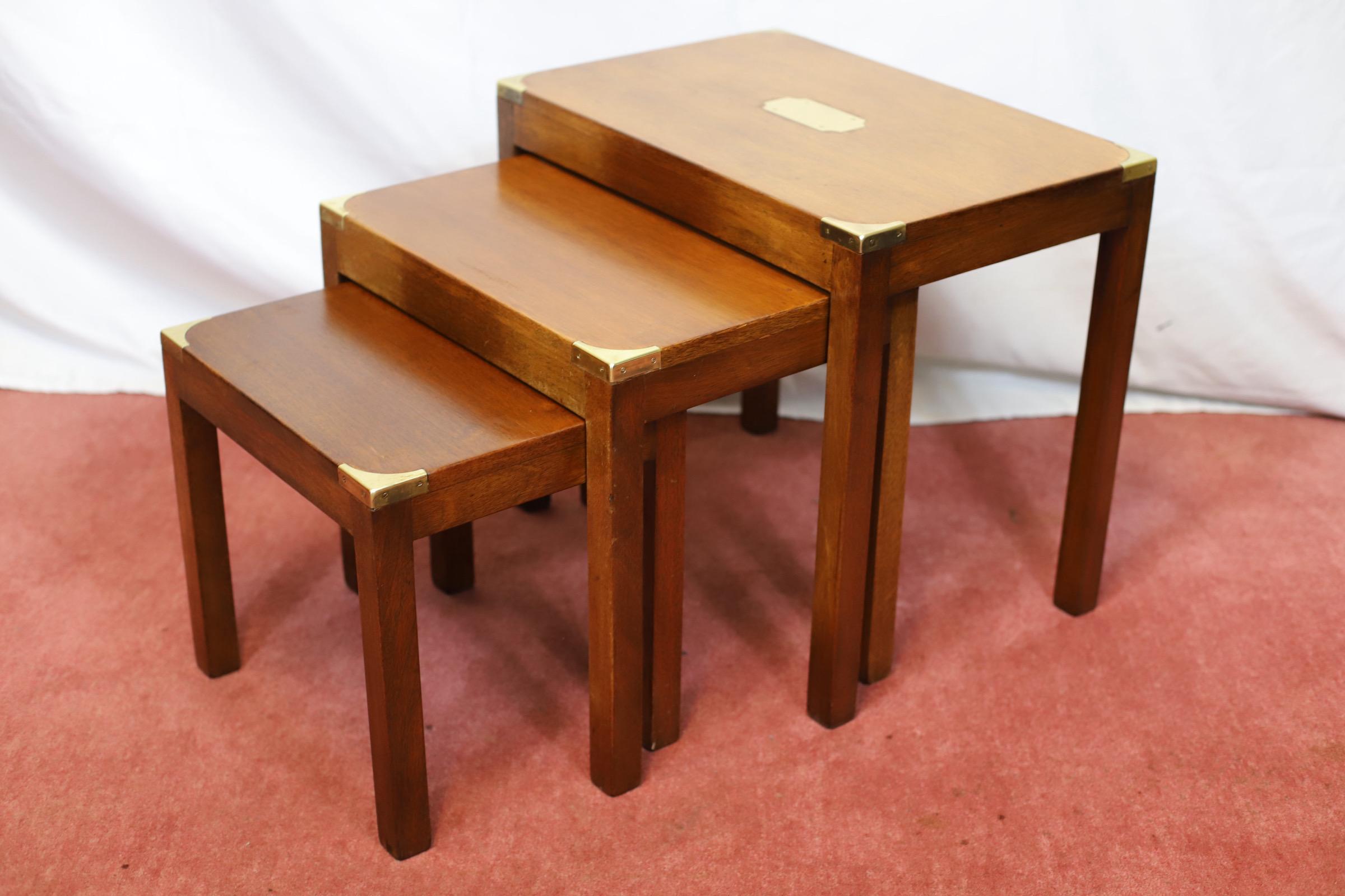 Lovely Campaign Style Nest Of Three Tables In Good Condition For Sale In Crawley, GB