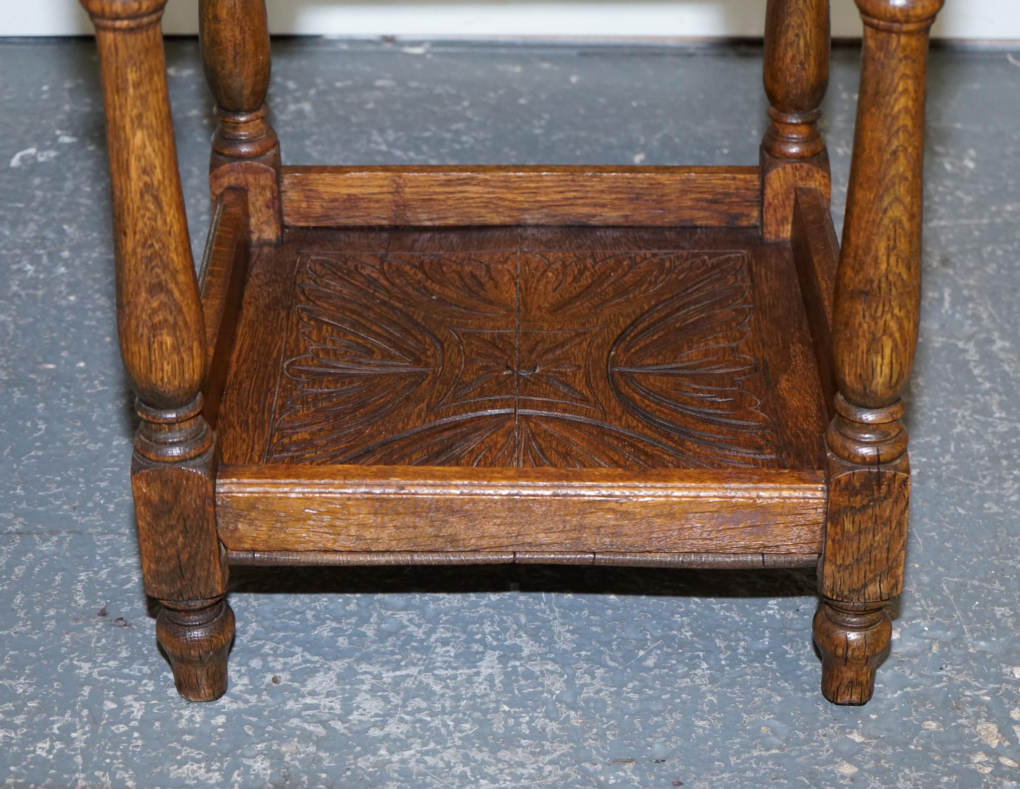 LOVELY CARVED GOTHIC OAK SiDE TABLE  For Sale 3