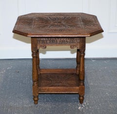 LOVELY CARVED GOTHIC OAK SiDE TABLE
