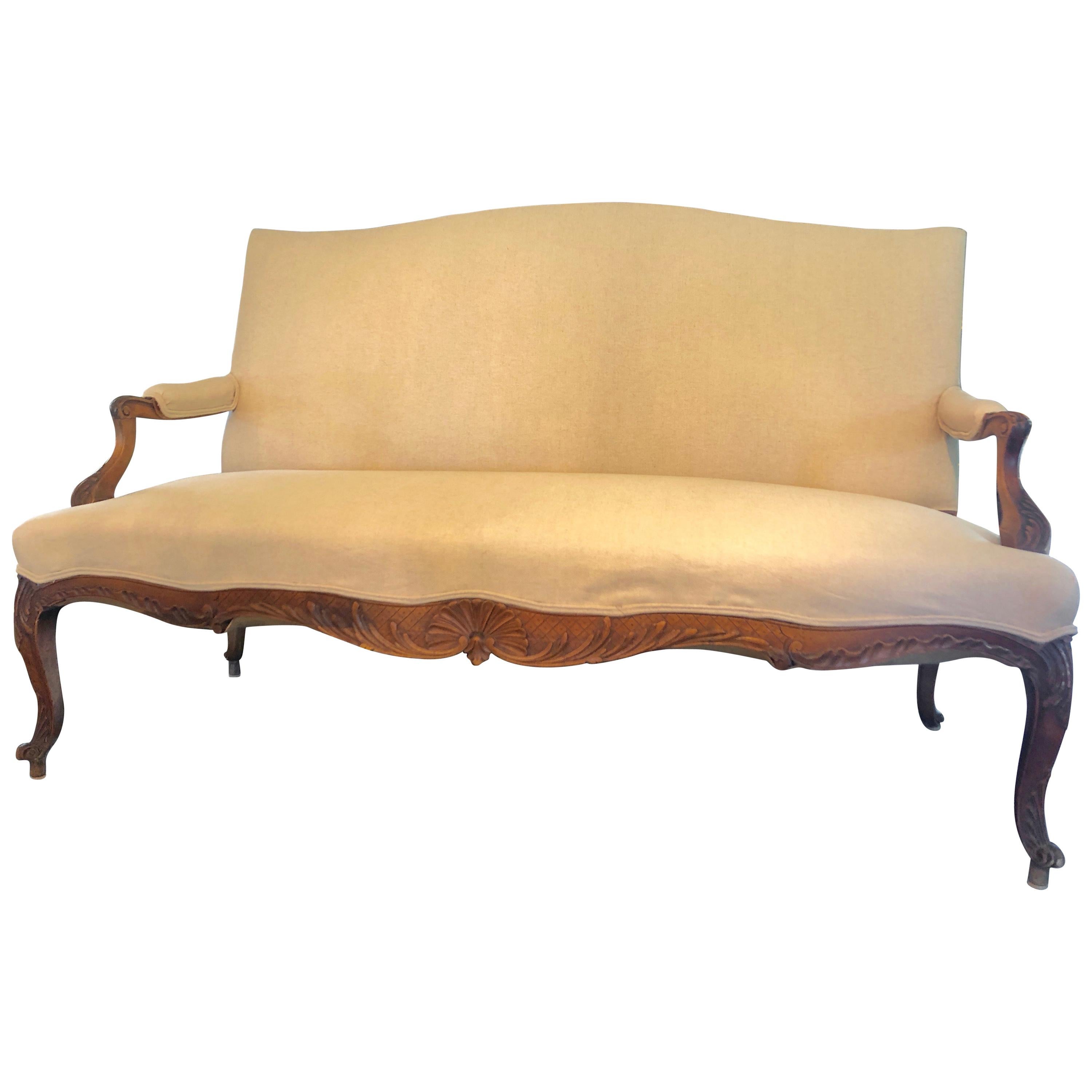 French Art Deco Maple and Gilt Wood Upholstered Loveseat For Sale at