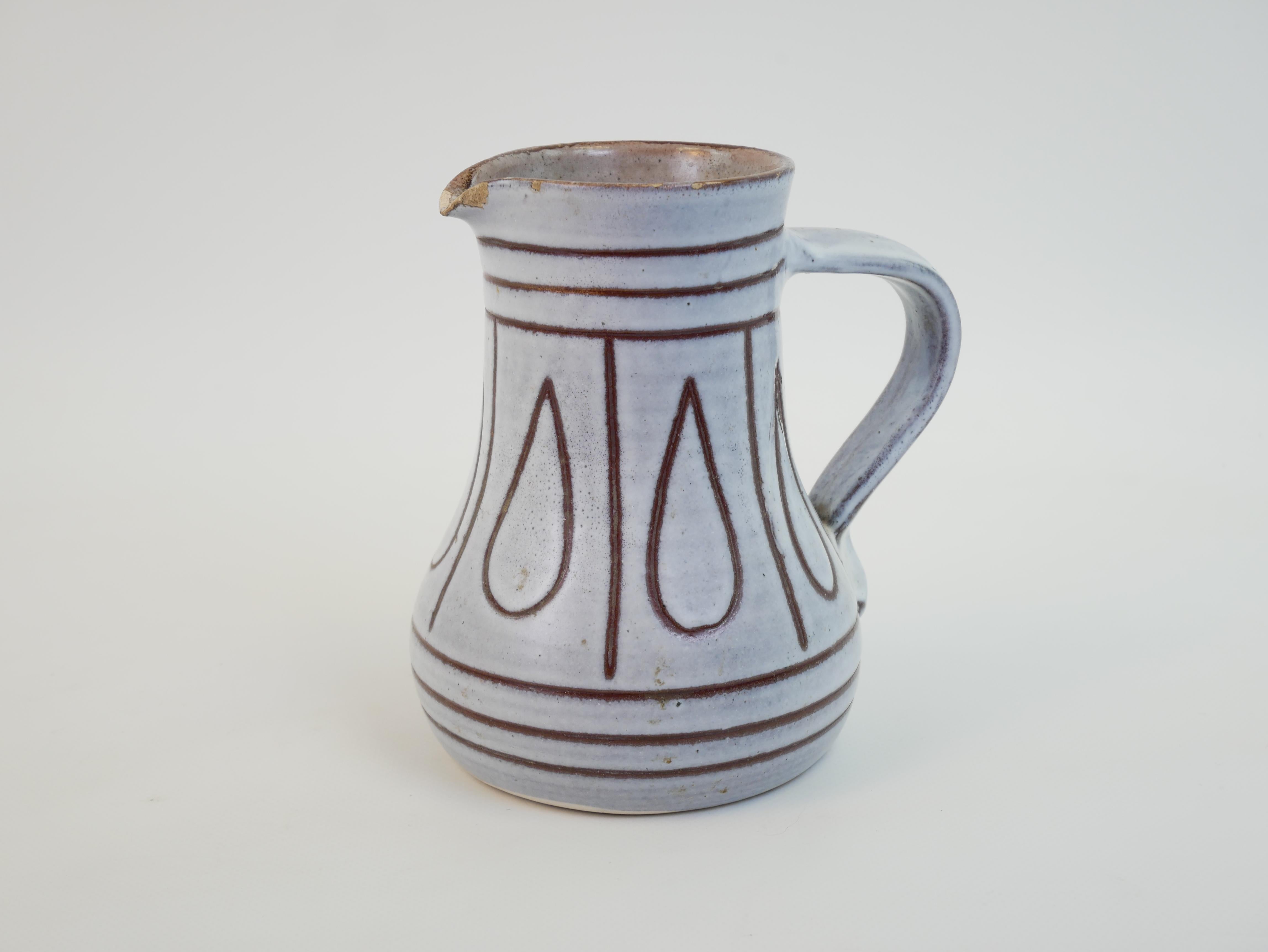 Lovely ceramic pitcher in the style of Jacques Innocenti In Good Condition For Sale In NICE, FR
