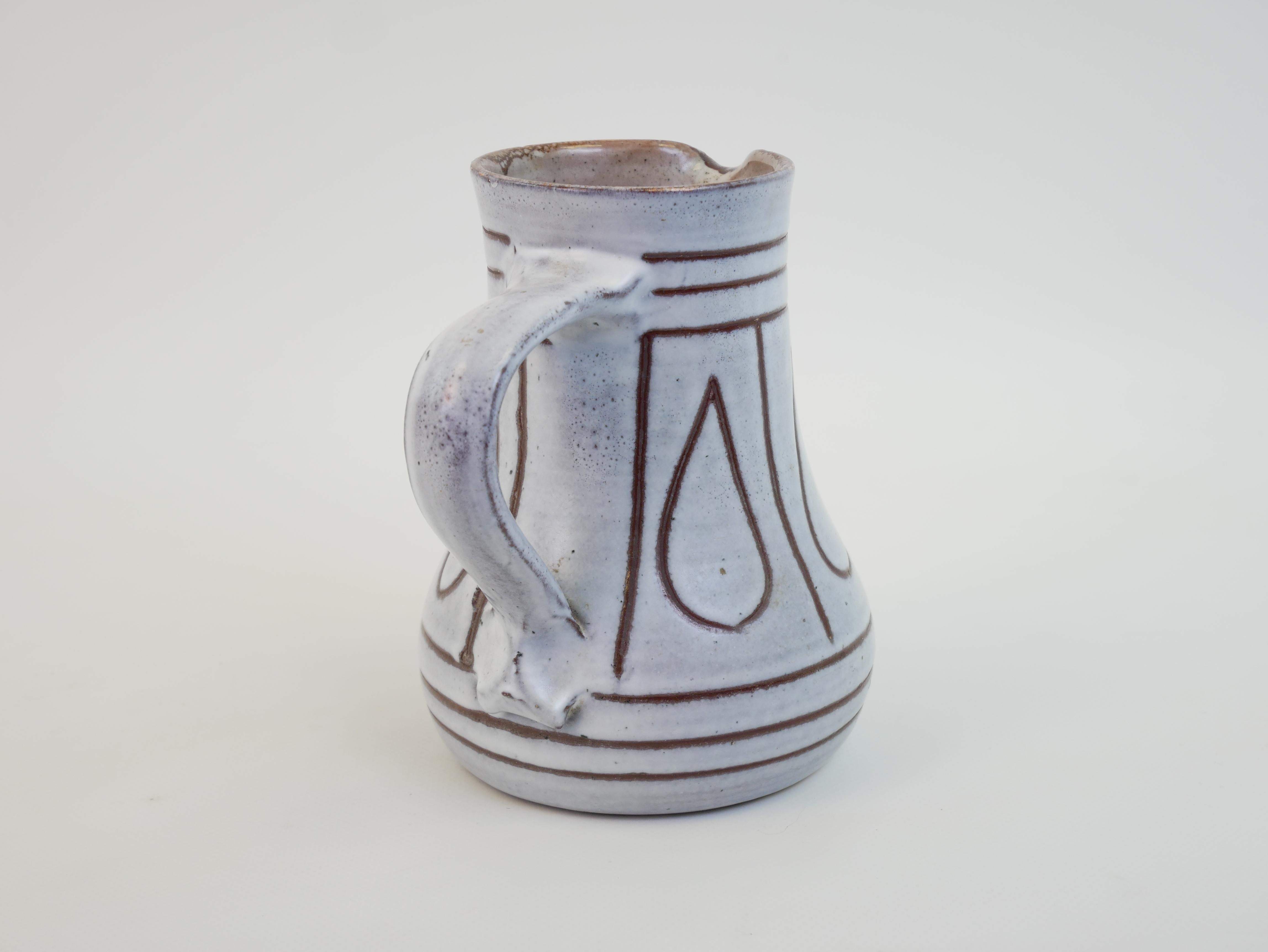 Lovely ceramic pitcher in the style of Jacques Innocenti For Sale 1